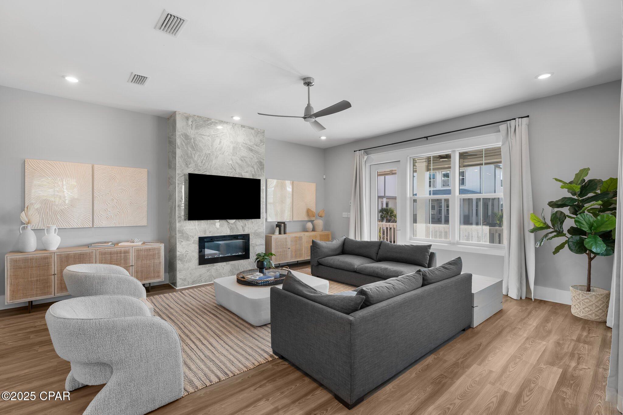 [No Recorded Subdiv] - Residential