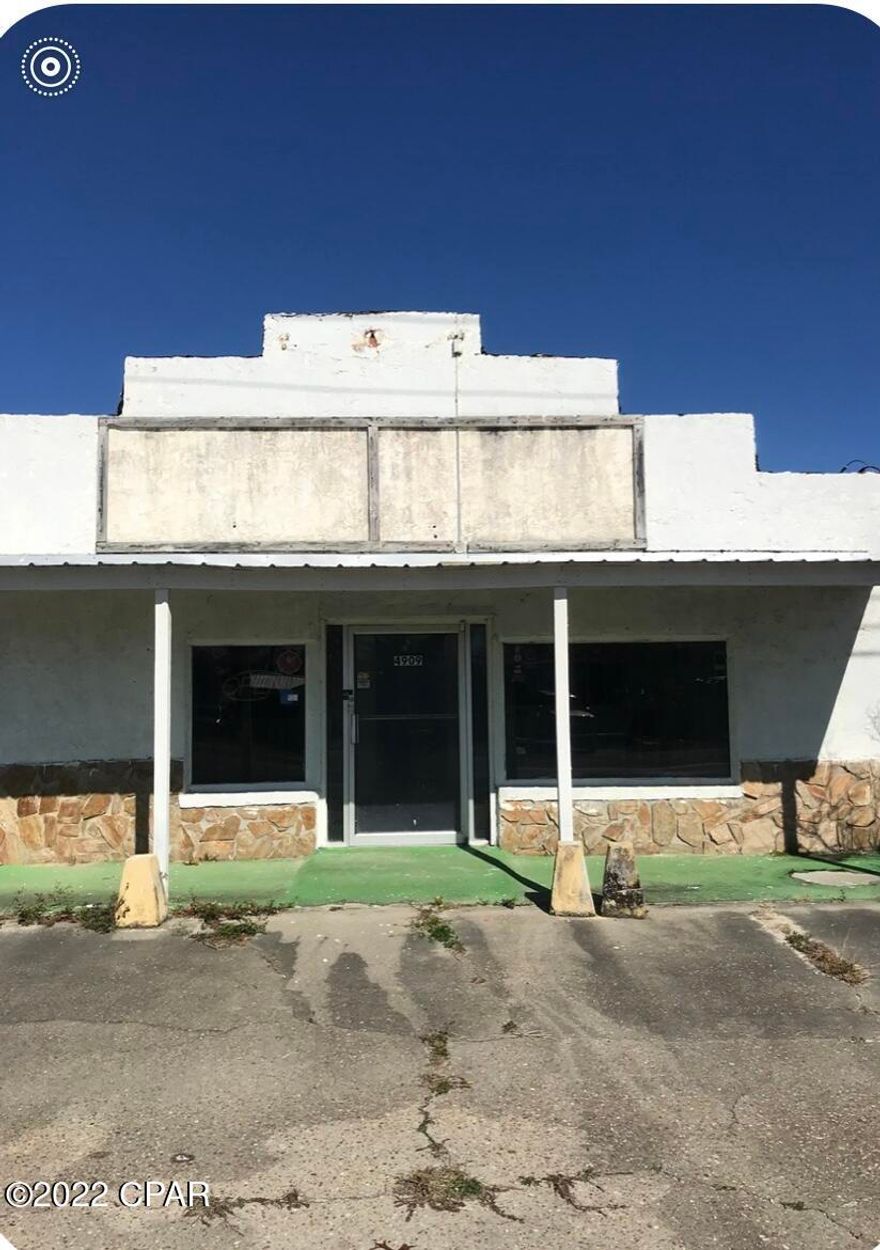 CURRENTLY UNDER CONTRACT.  SELLER ACCEPTING BACK UP OFFERS.  Formerly Callaway Seafood Market.  High visibility on well traveled Highway 22.  Sold as is including equipment:  walk-in cooler, ice machine.  New roof in 2019.