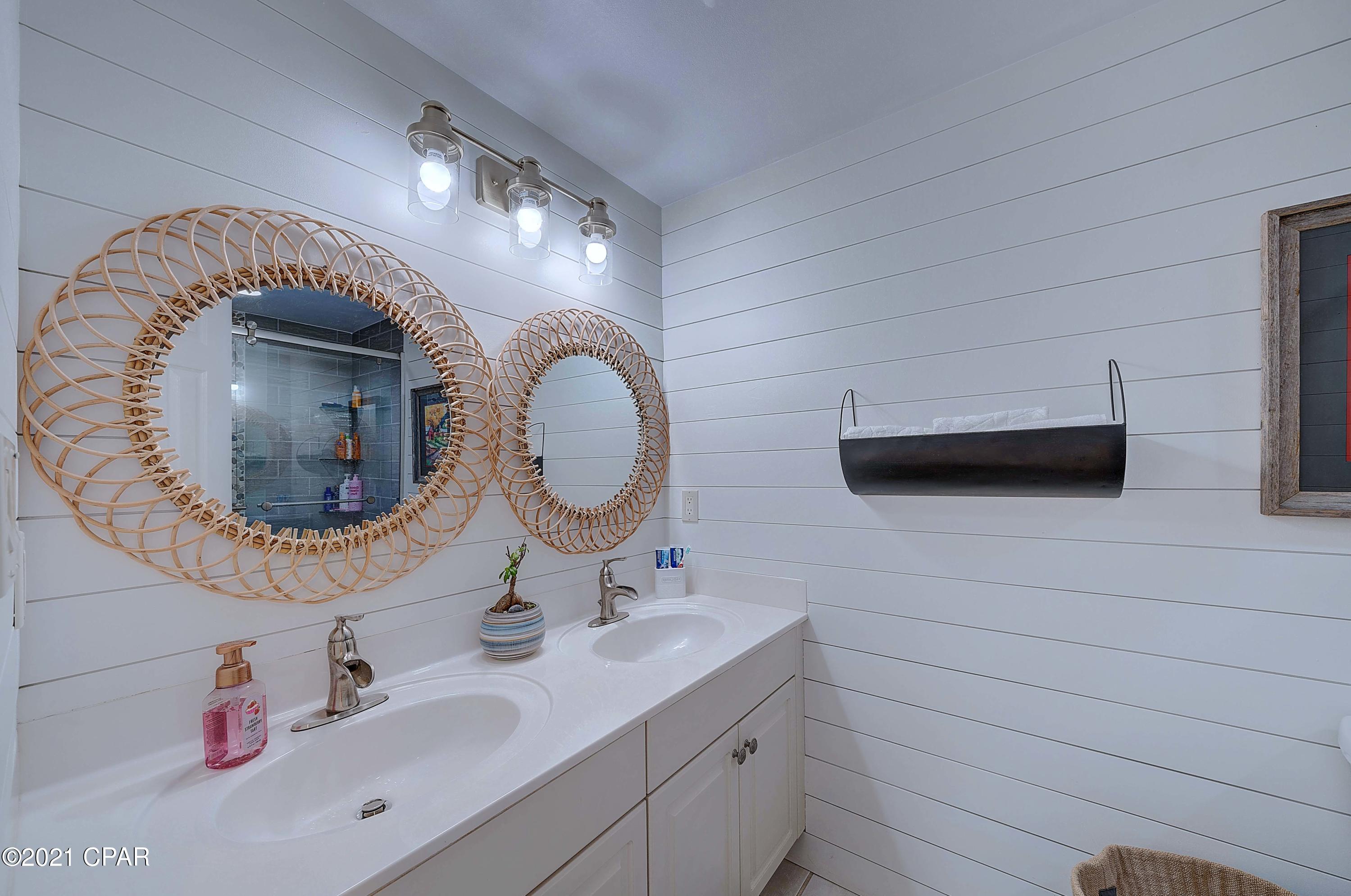 Bay Point Harbour Villas - Residential