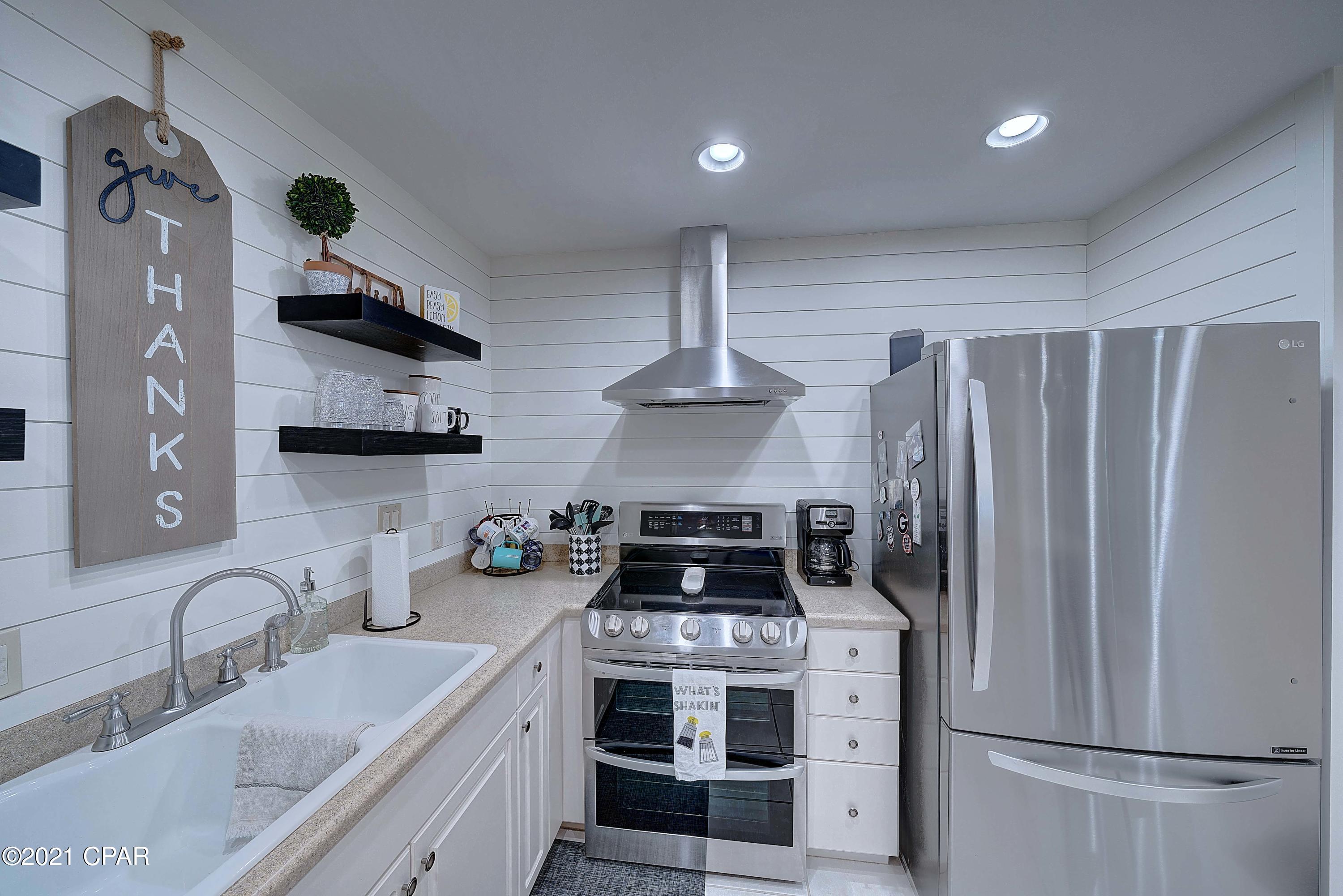 Bay Point Harbour Villas - Residential