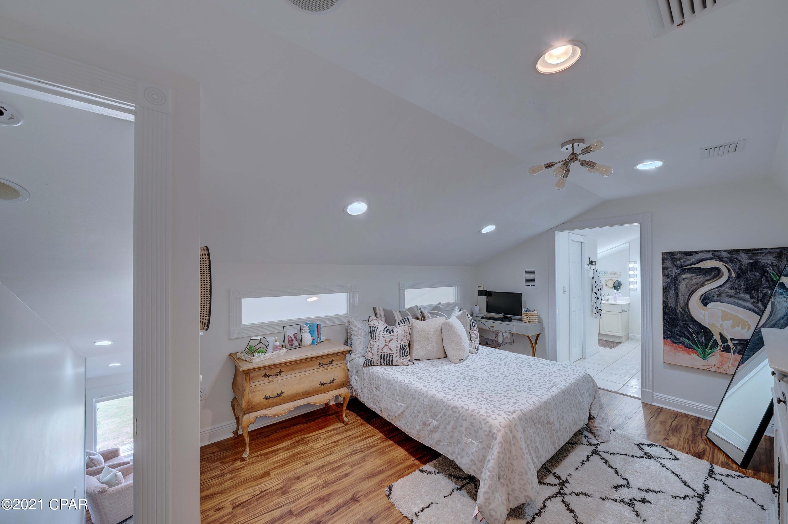 Bay Point Harbour Villas - Residential