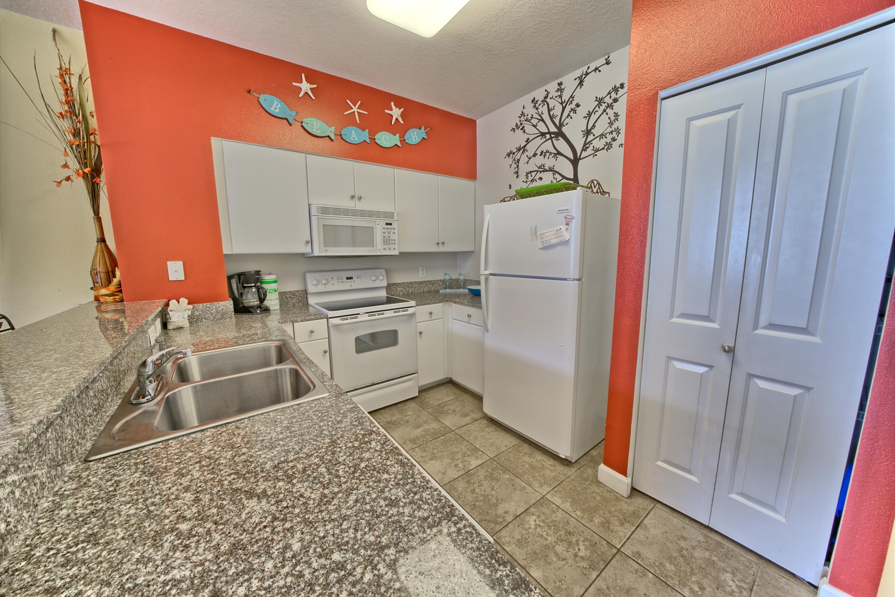 Shores Of Panama - Residential