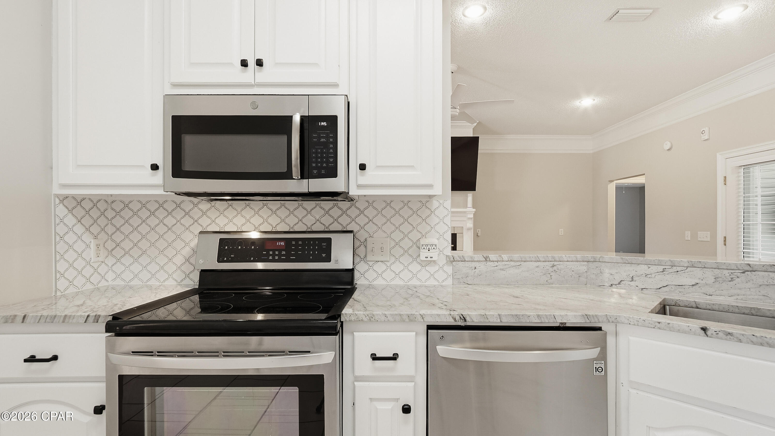 Colony Club Hrbr Ph 3 - Residential