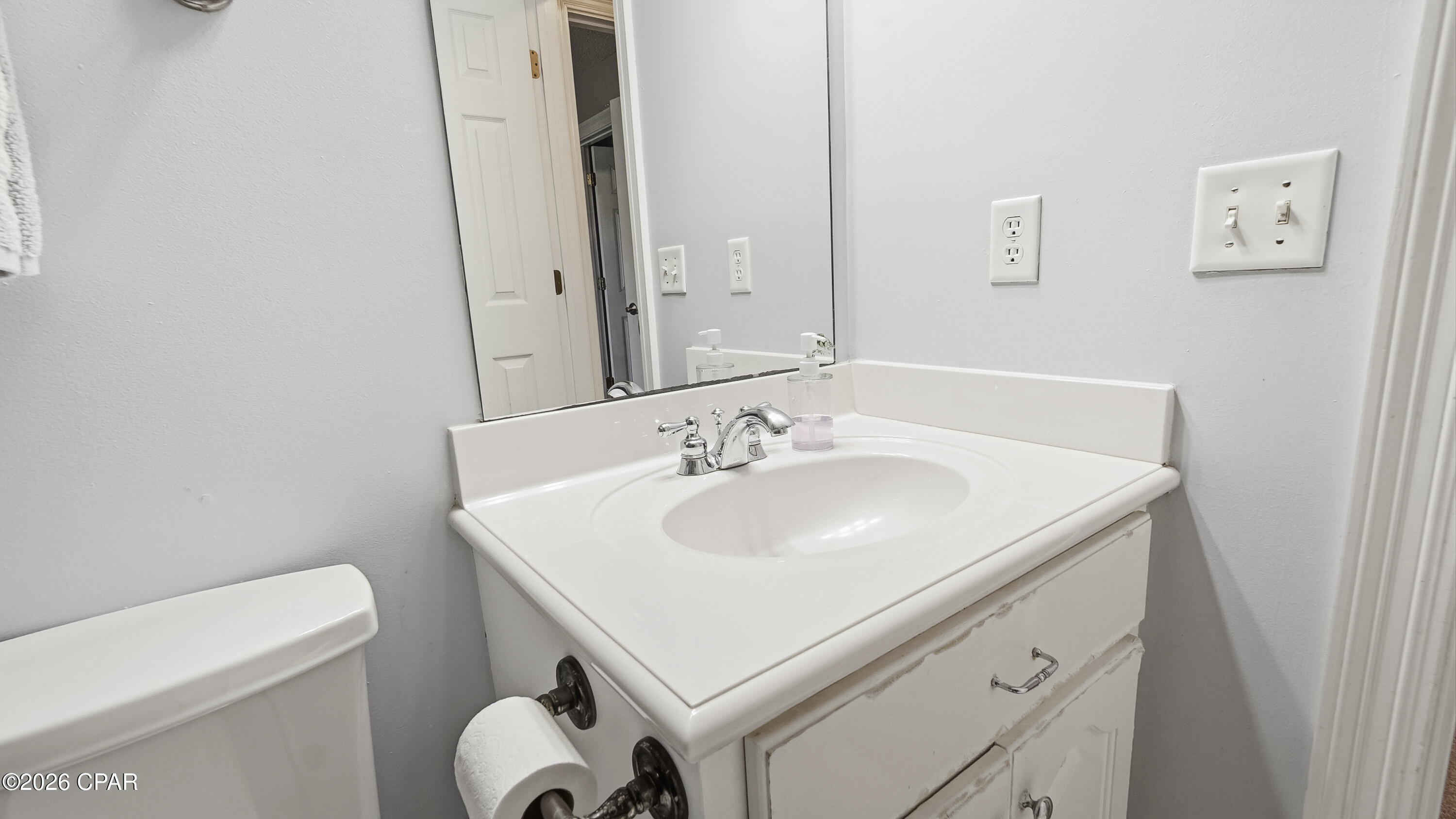 Colony Club Hrbr Ph 3 - Residential