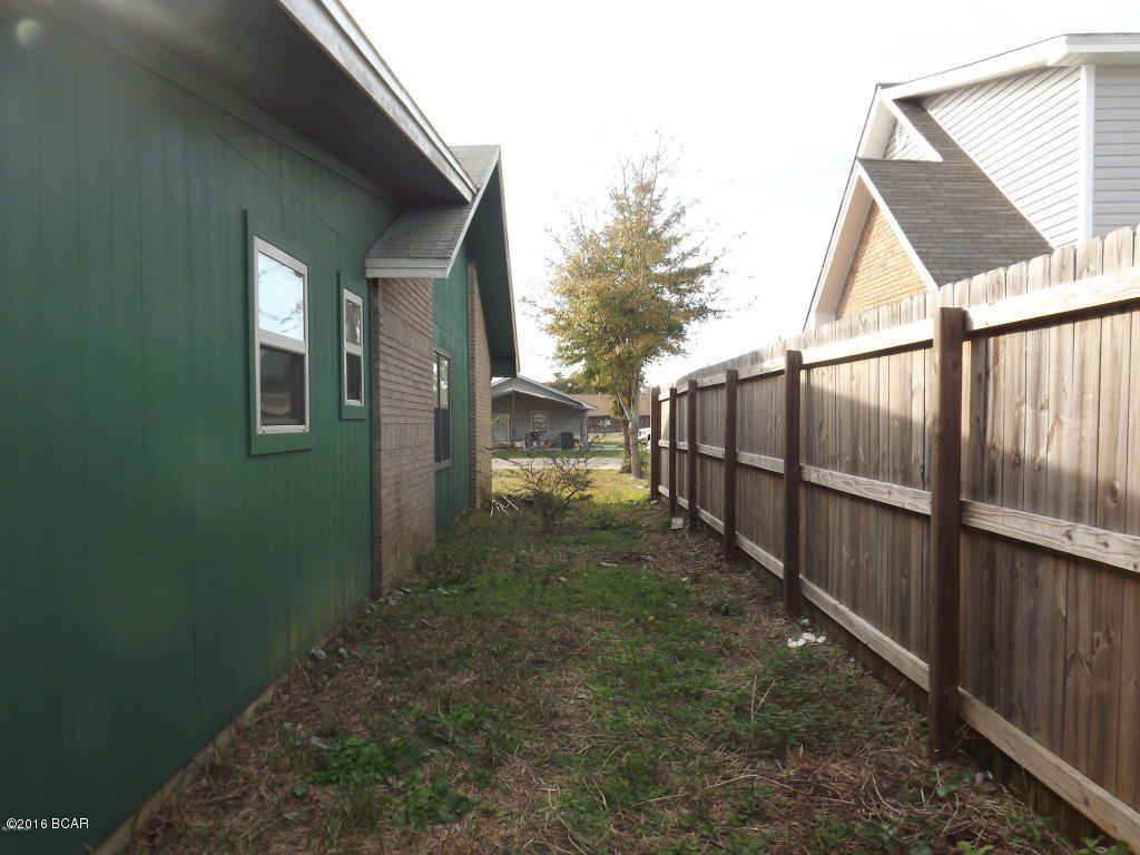 Boat Race Estates - Residential