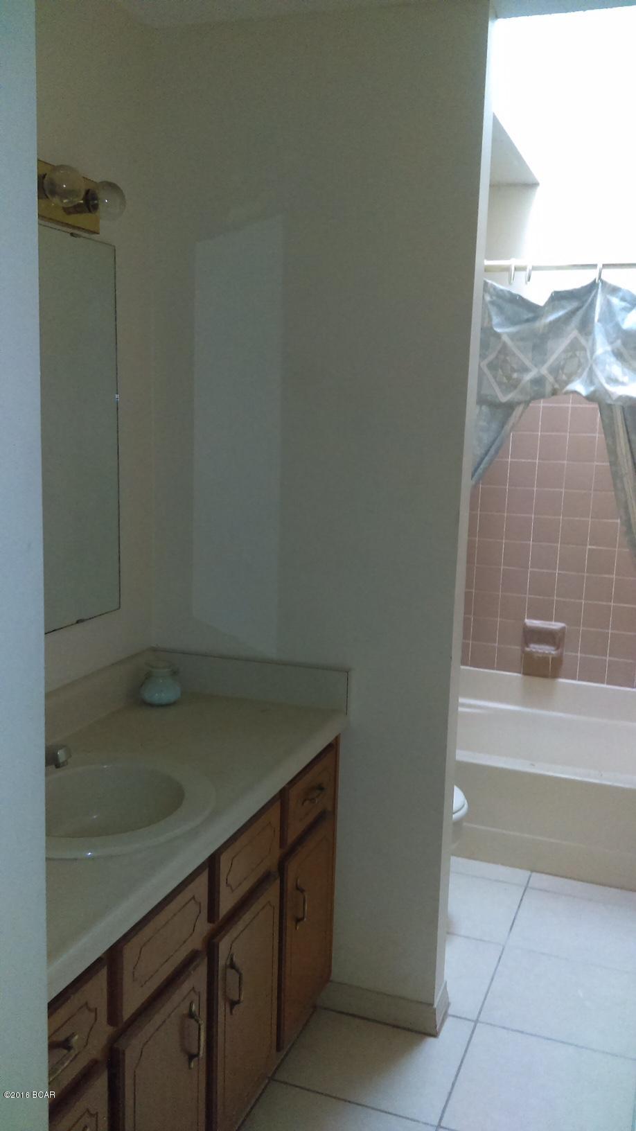 Boat Race Estates - Residential