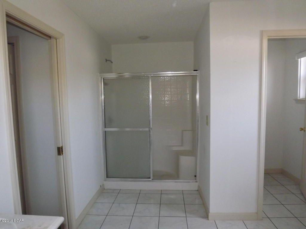 Boat Race Estates - Residential