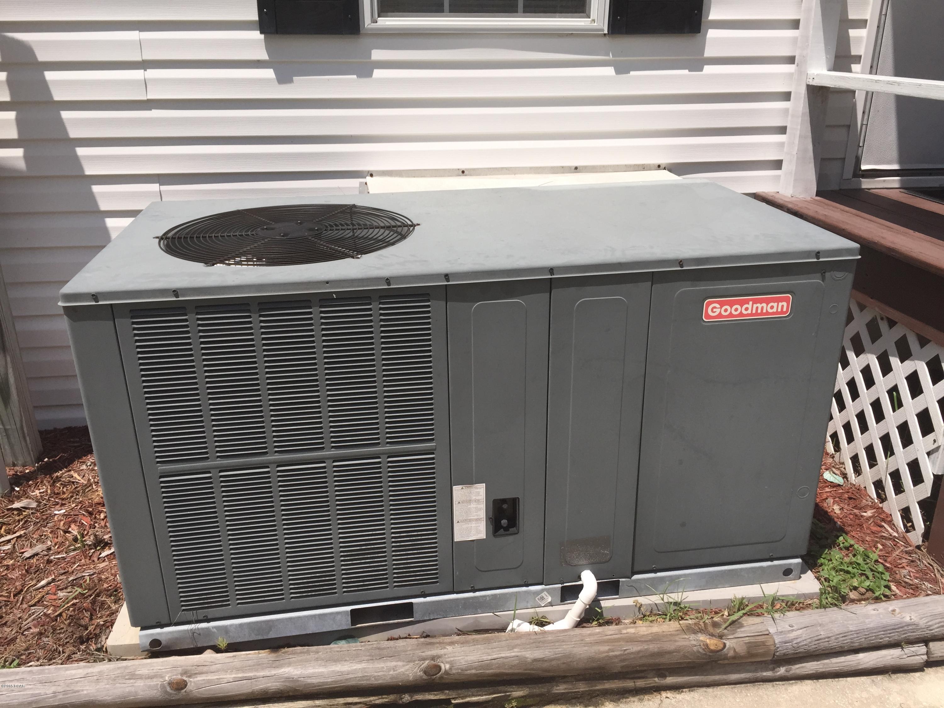 North Lagoon Oaks - Residential