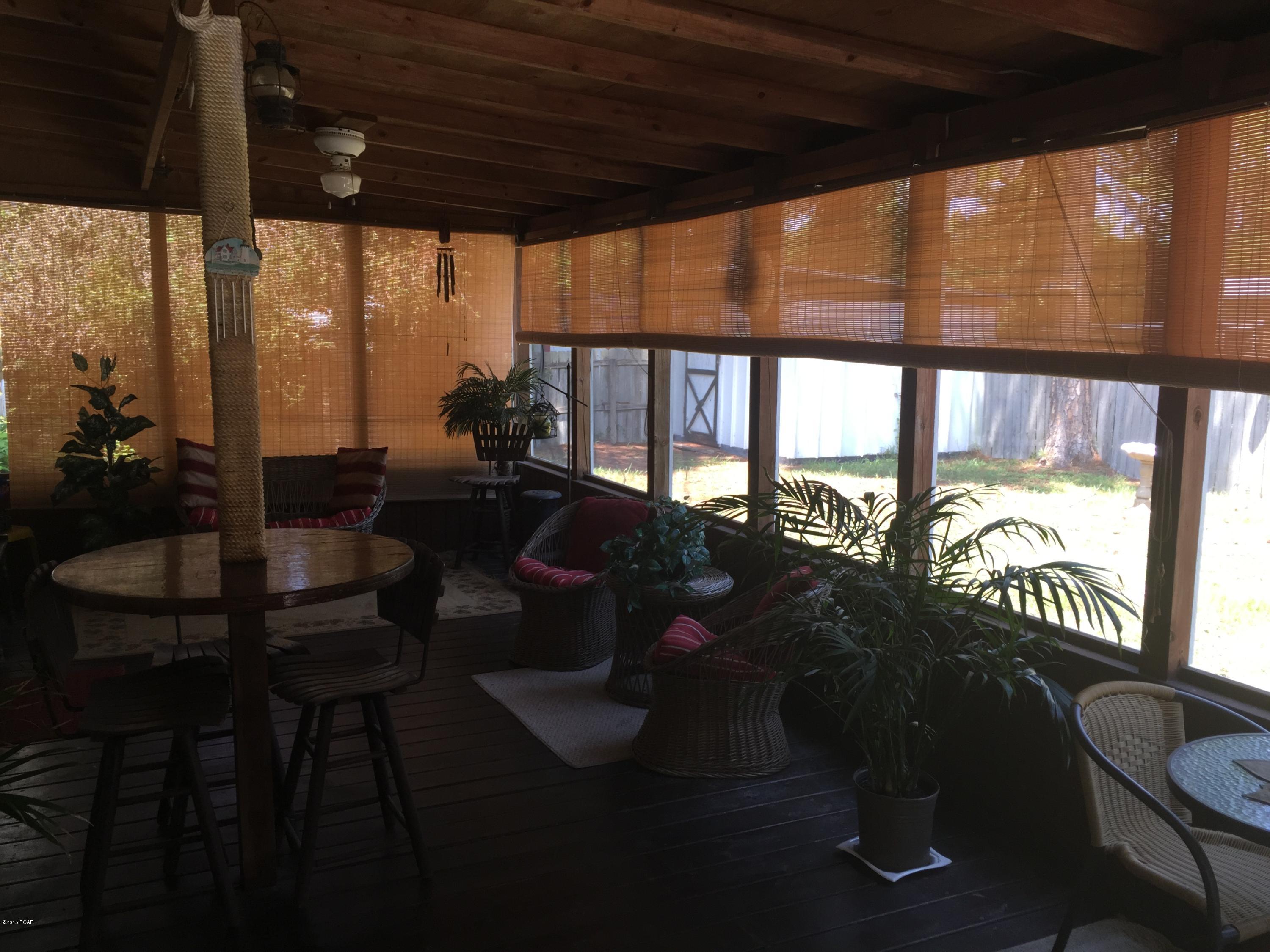 North Lagoon Oaks - Residential