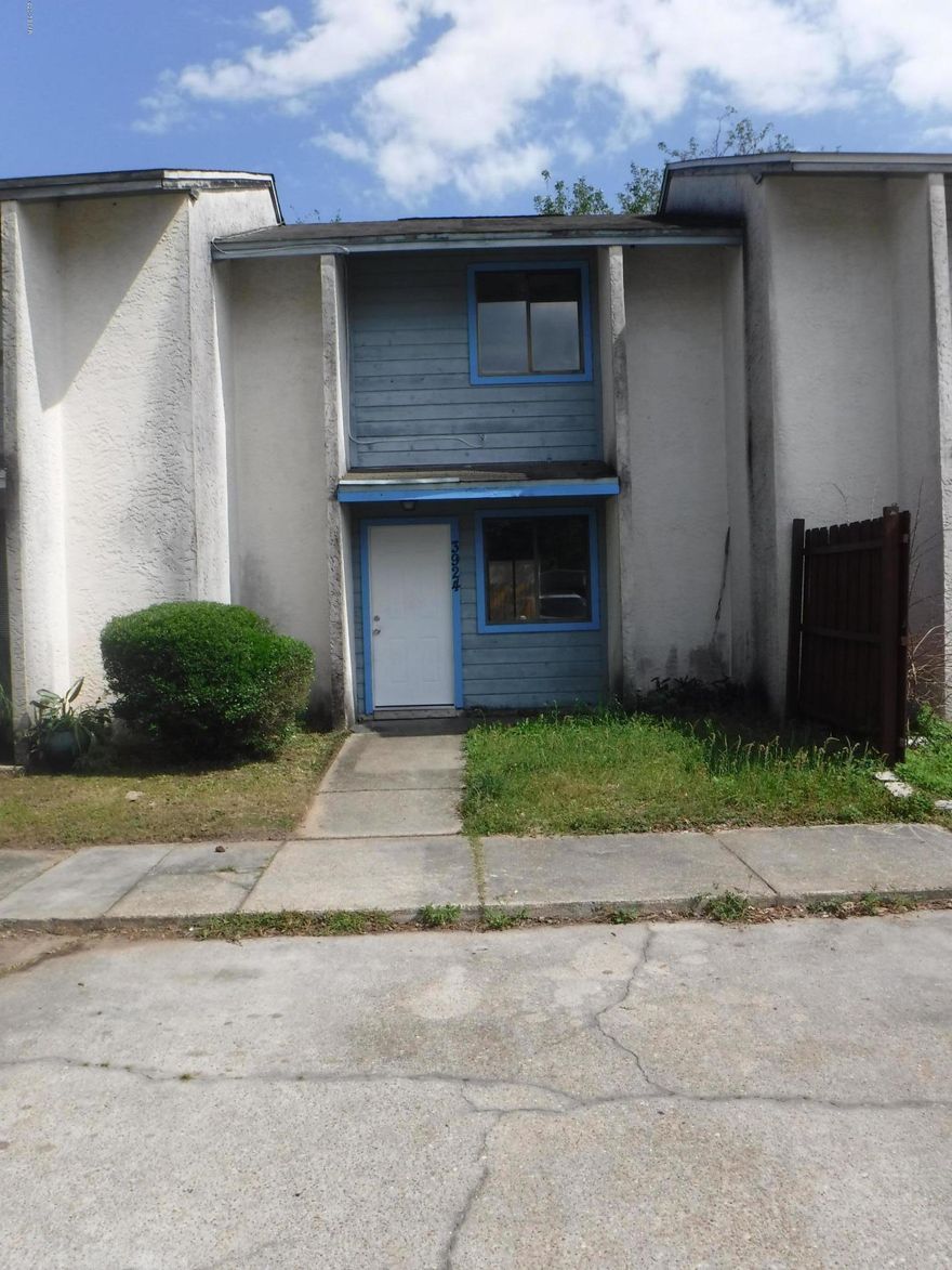 2 BR 1.5 BA Townhome in Venetian Village. All property sizes and ages are approximate, please measure and/or verify if important. School assignments are subject to change, please check with Bay County for most accurate information. Available Now. Pets allowed with owner approval and NON REFUNDABLE pet fee applies per pet. Breed restrictions apply. Small pets only.