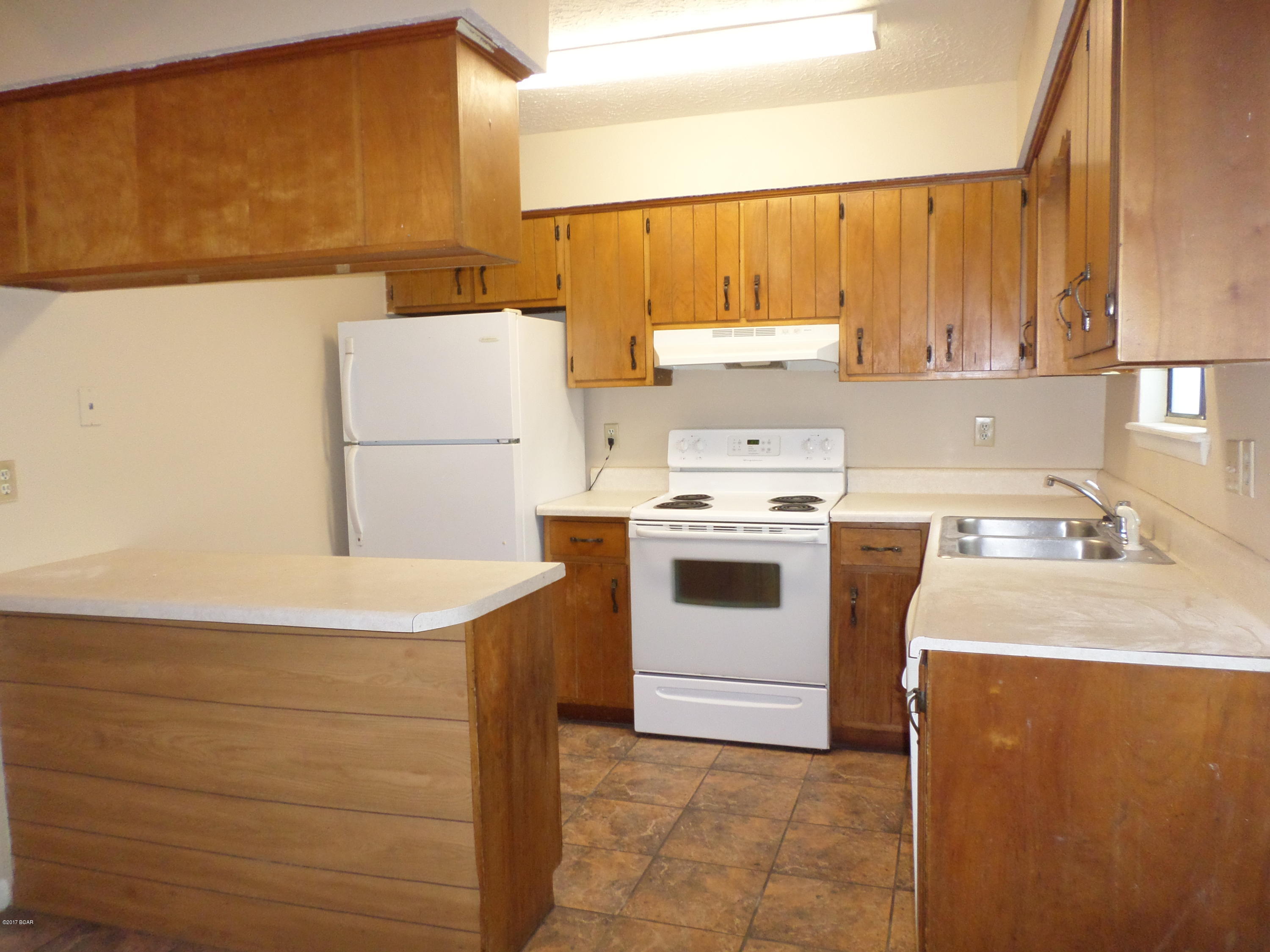 Venetian Villa 3rd Add - Residential Lease