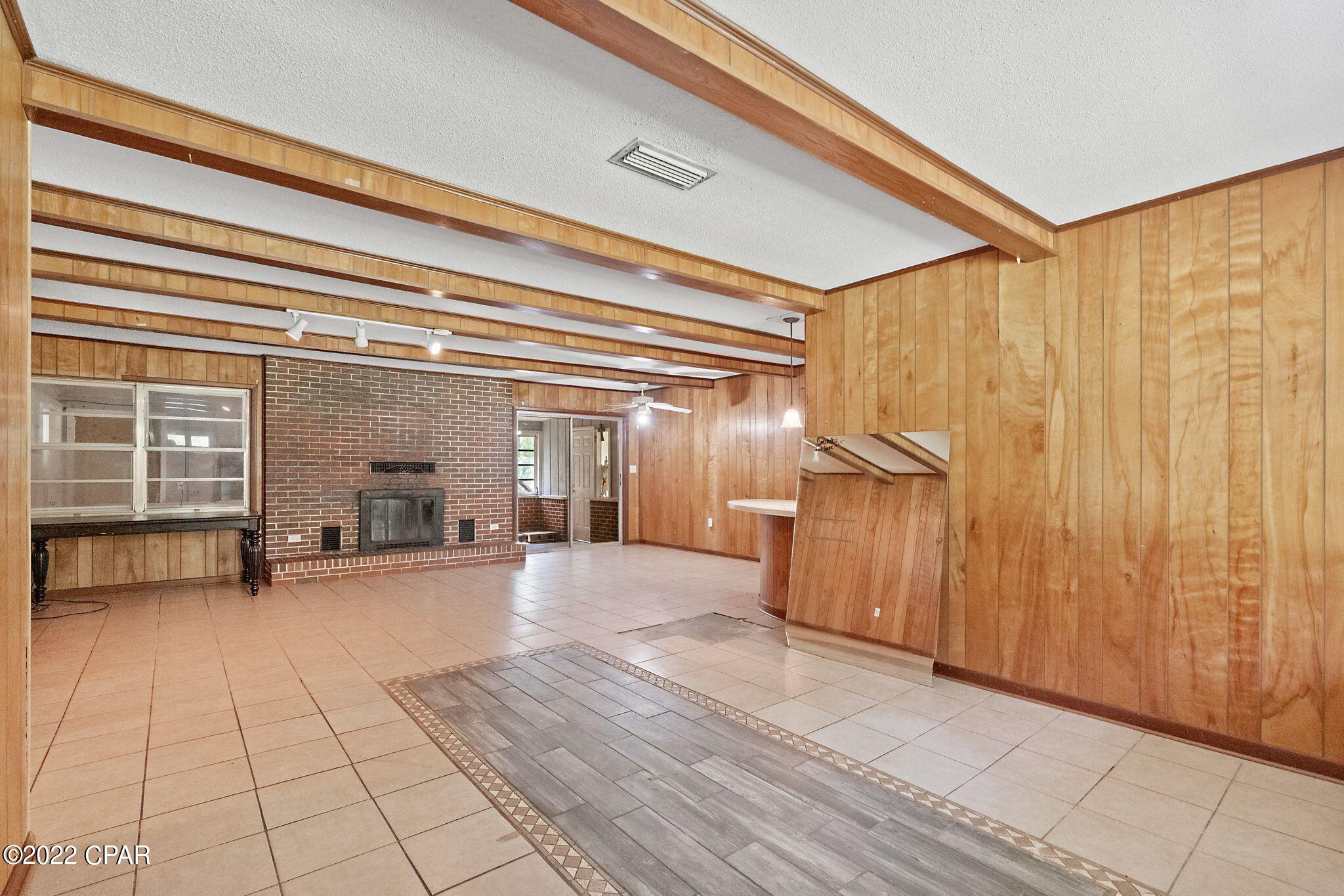 [No Recorded Subdiv] - Commercial Sale