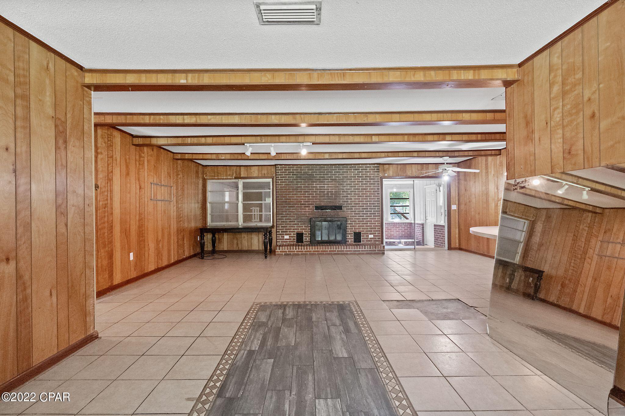 [No Recorded Subdiv] - Commercial Sale