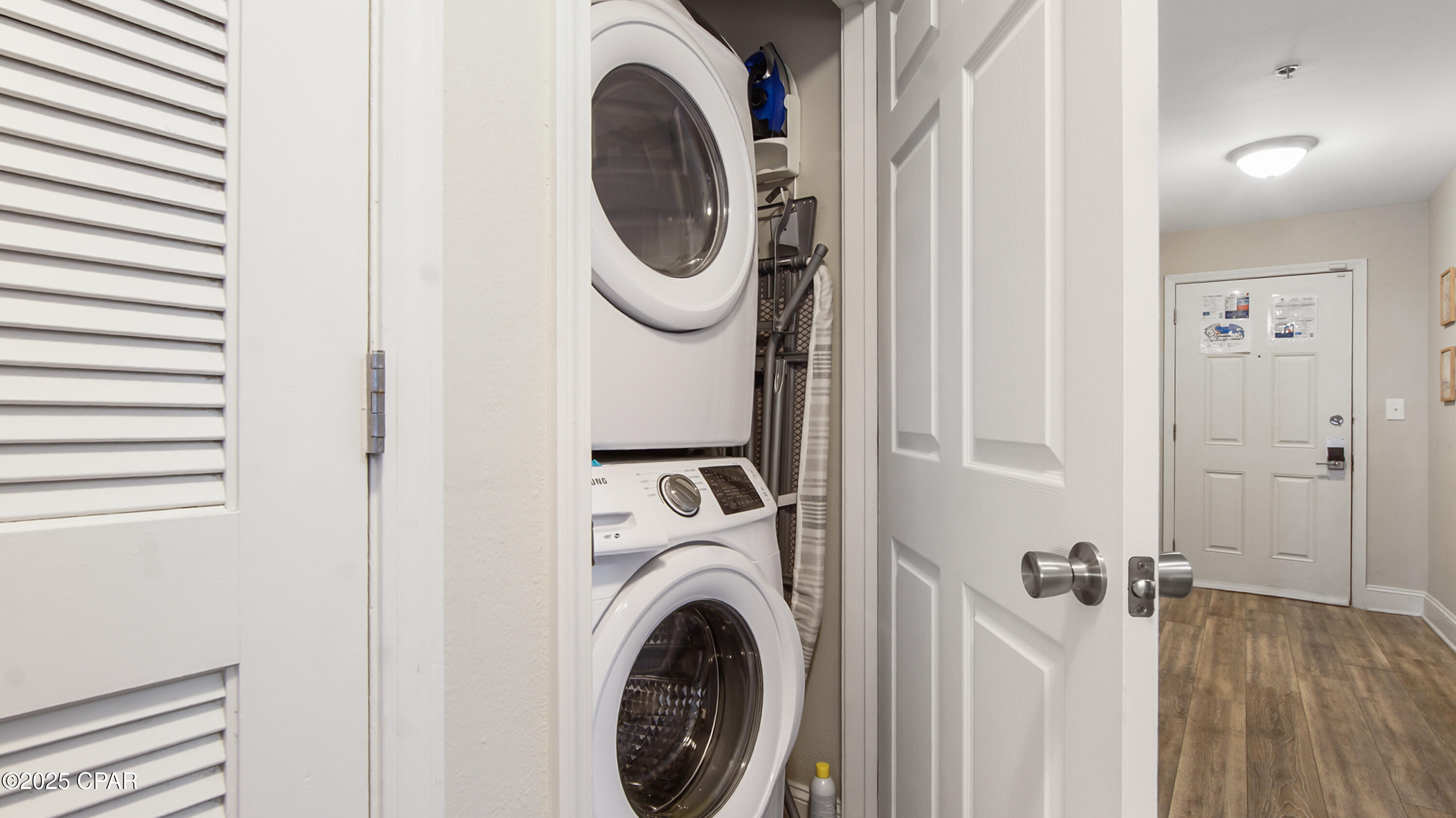 Laketown Wharf - Residential