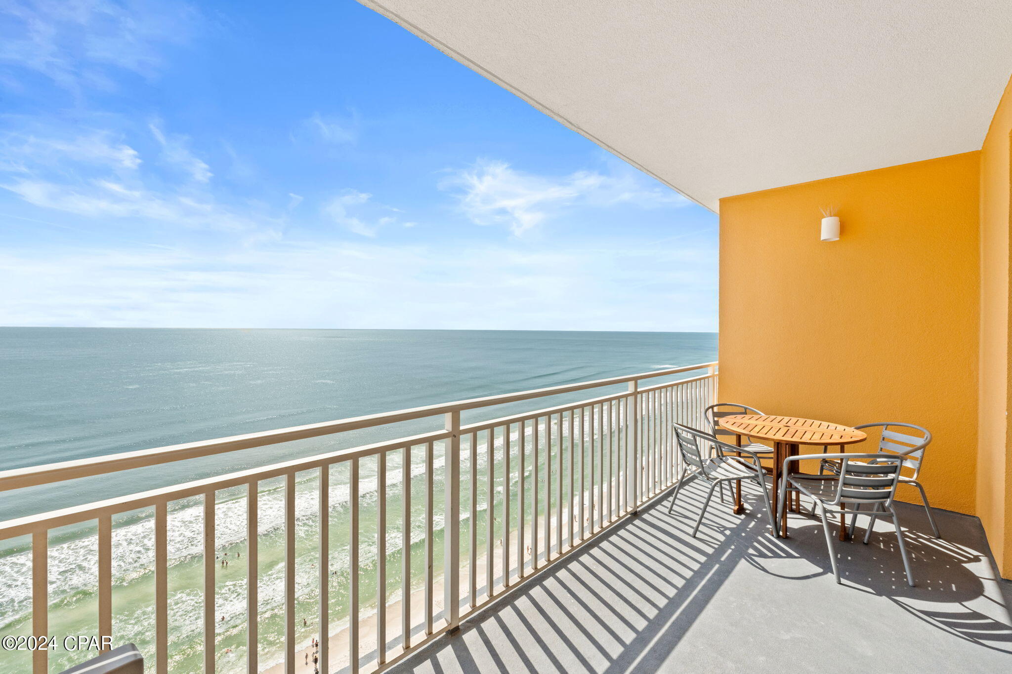 Splash Condo - Residential