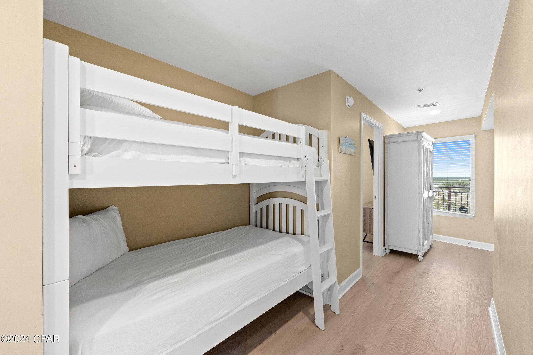 Splash Condo - Residential