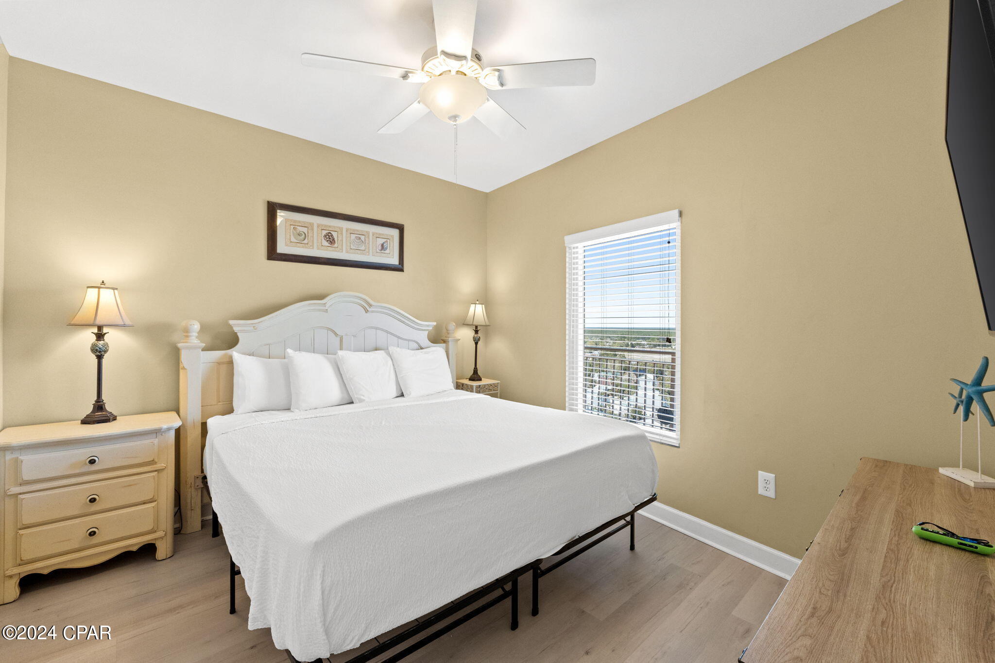 Splash Condo - Residential