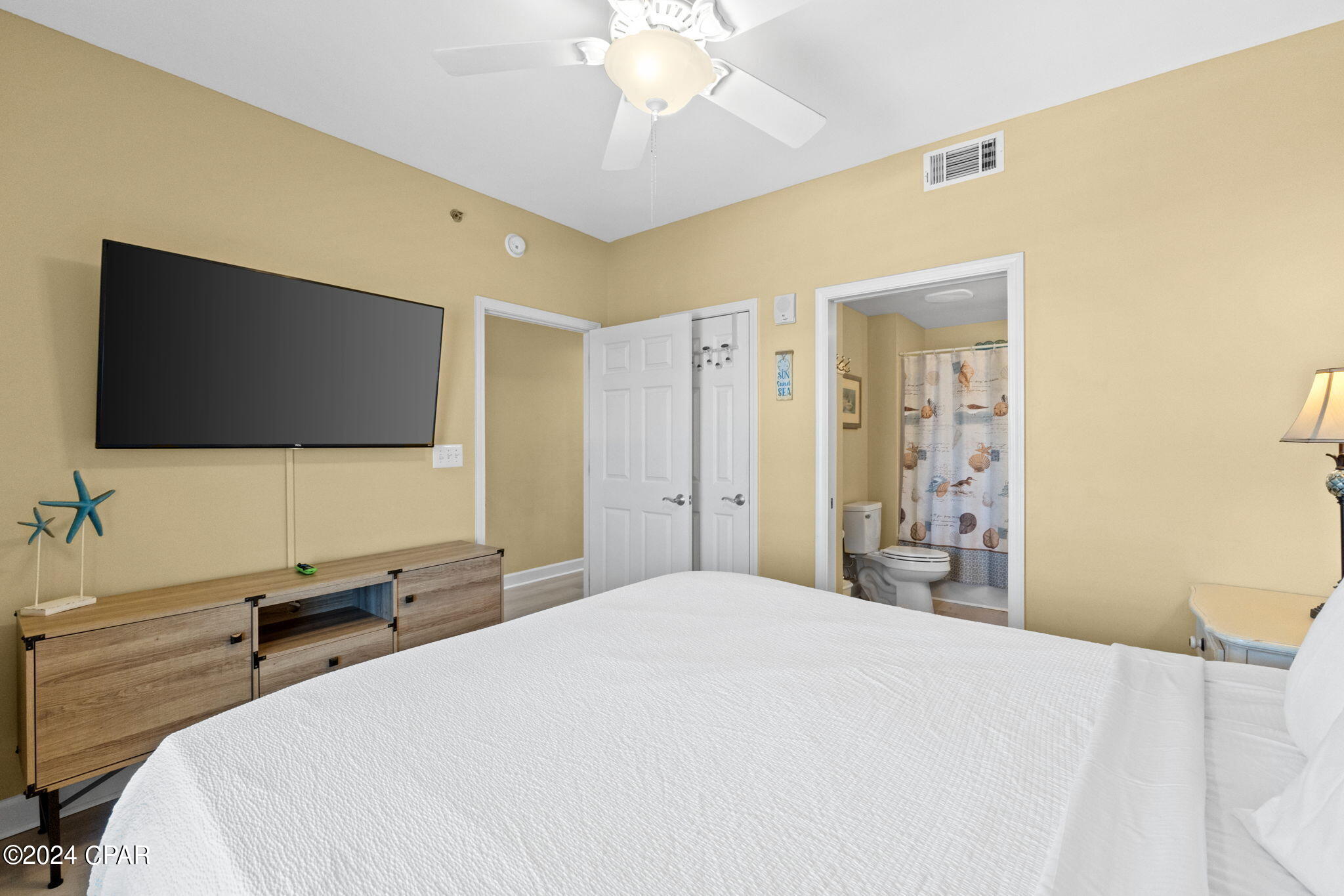 Splash Condo - Residential