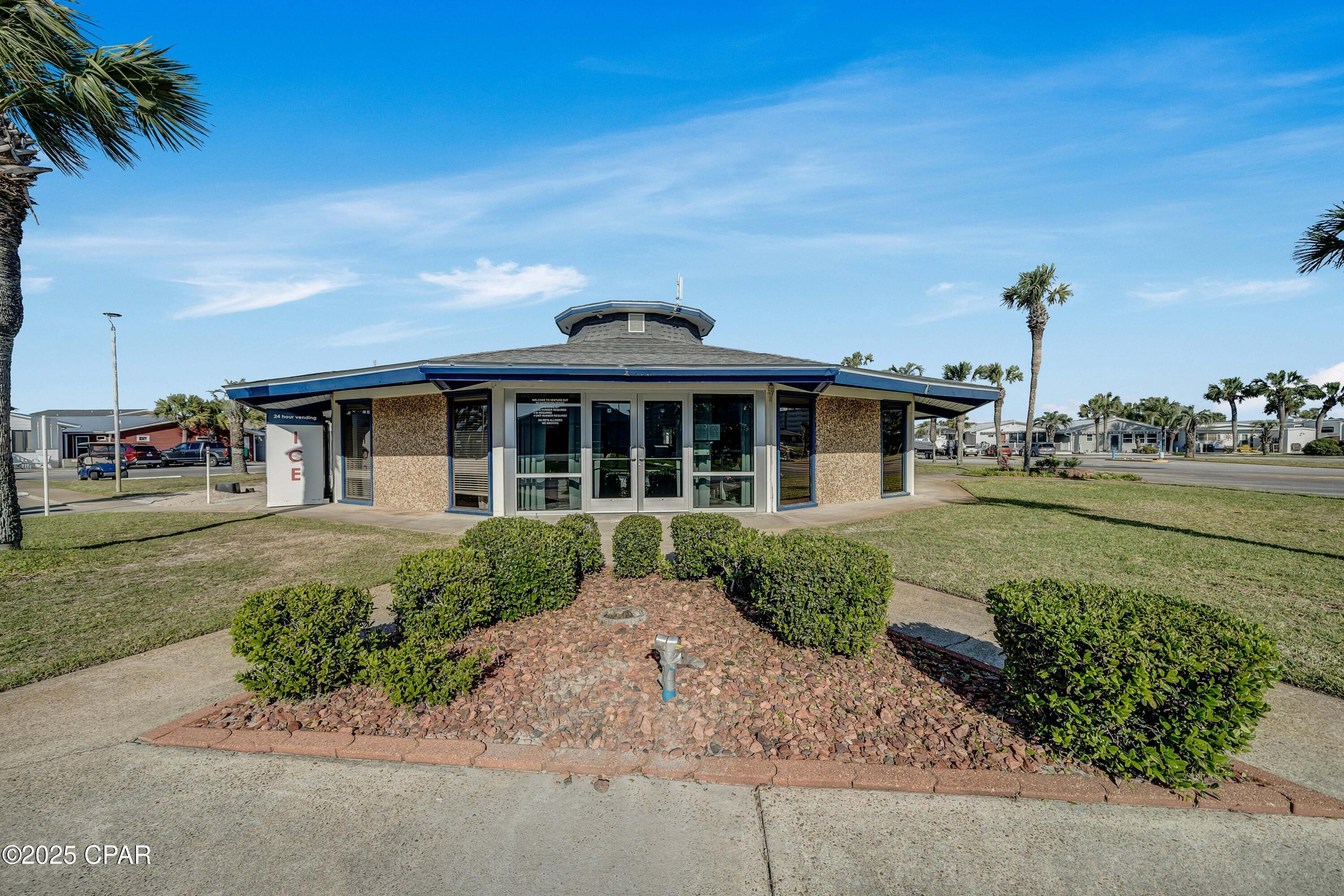 Venture Out Travel Trail - Residential