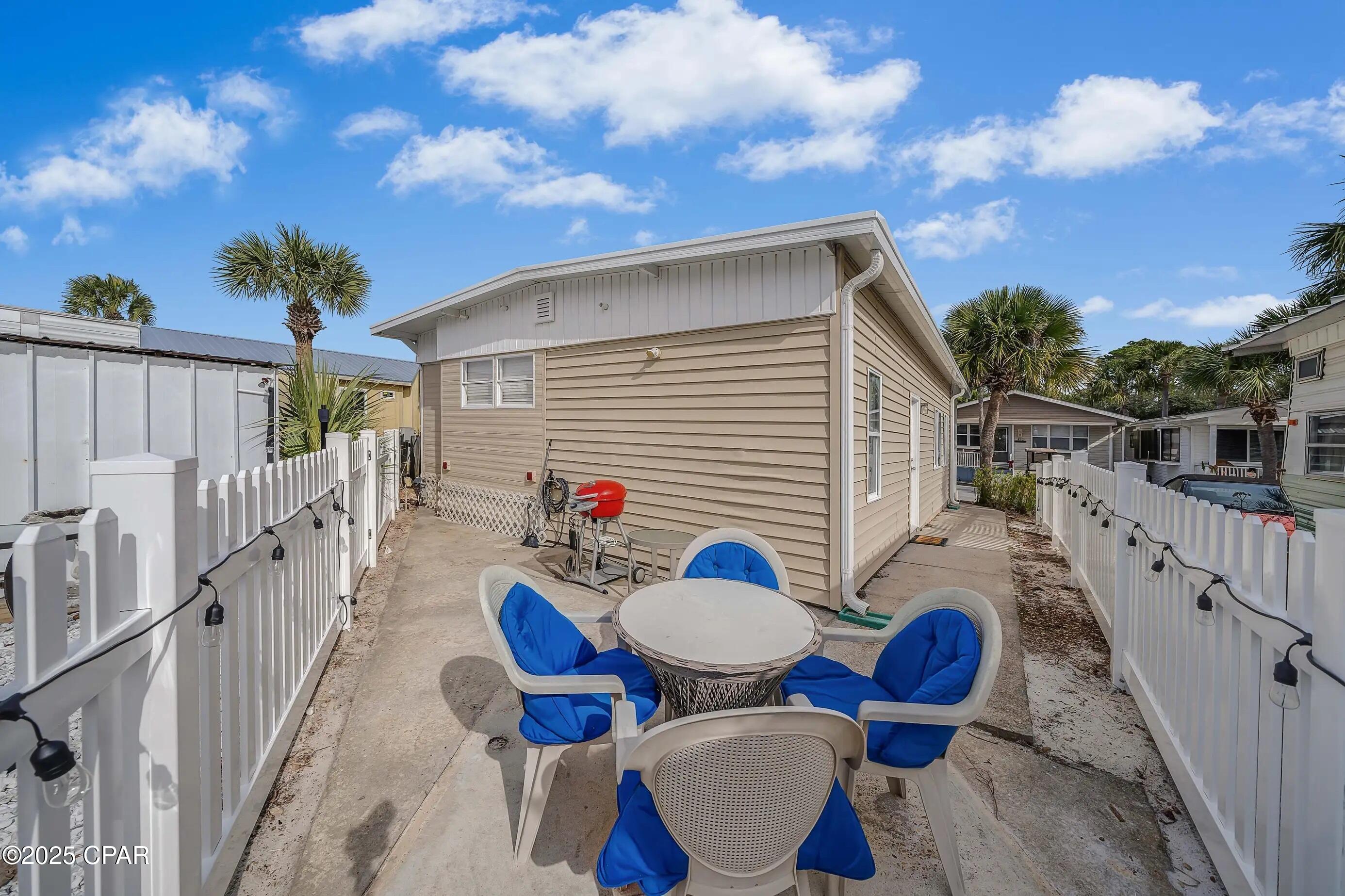 Venture Out Travel Trail - Residential