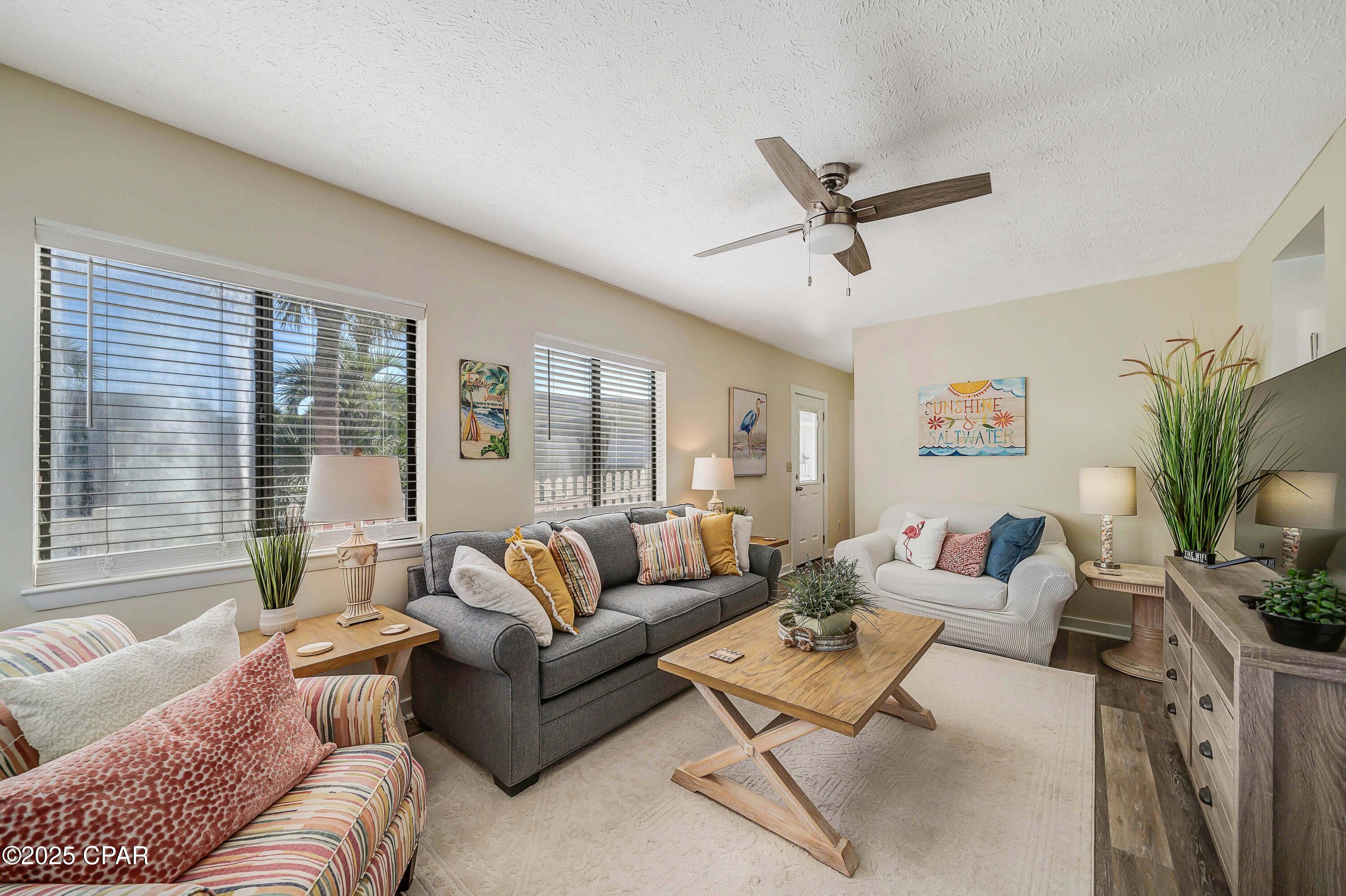 Venture Out Travel Trail - Residential