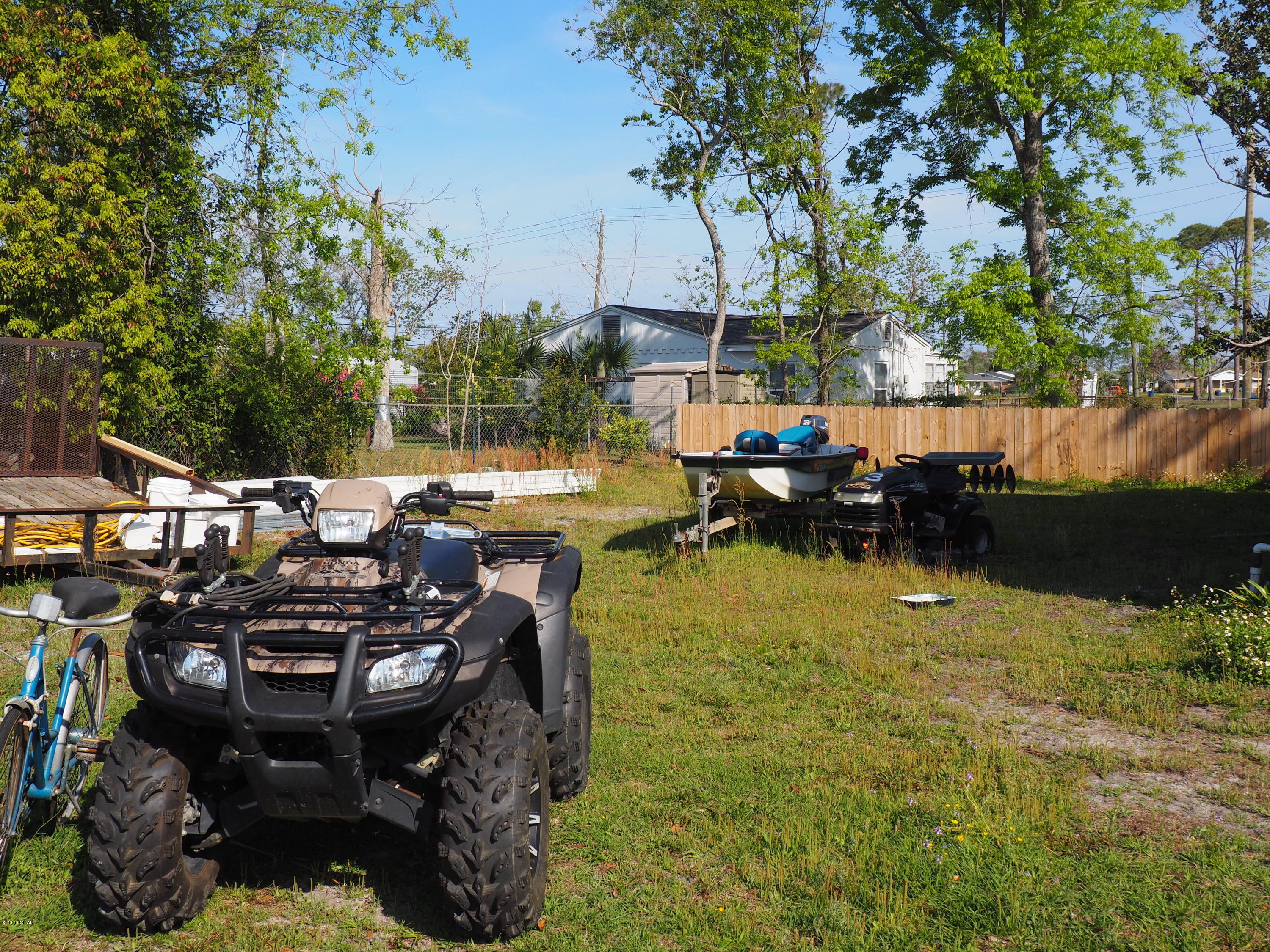 [No Recorded Subdiv] - Residential