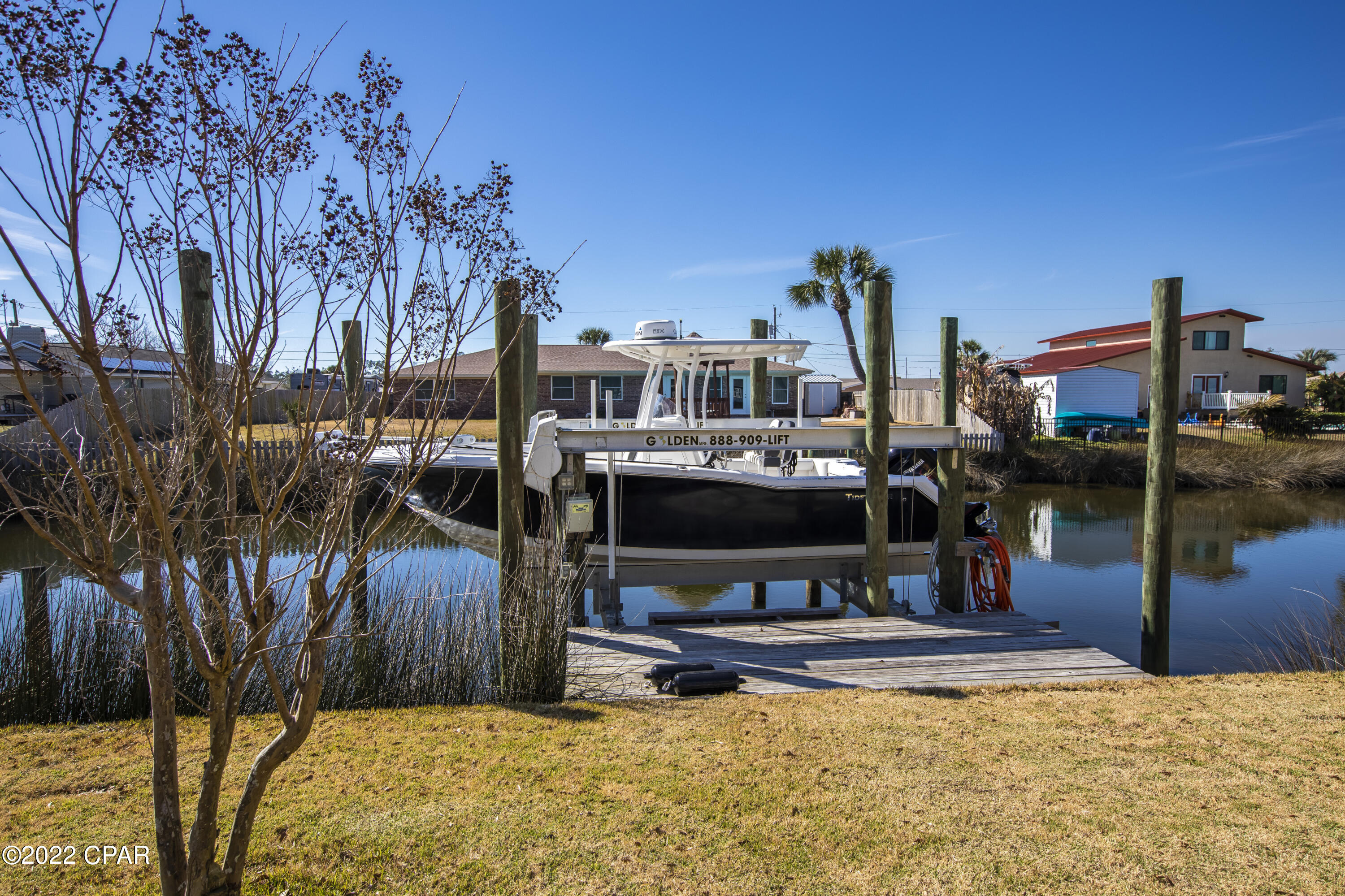 Baywood Shores Est Unit 4 - Residential