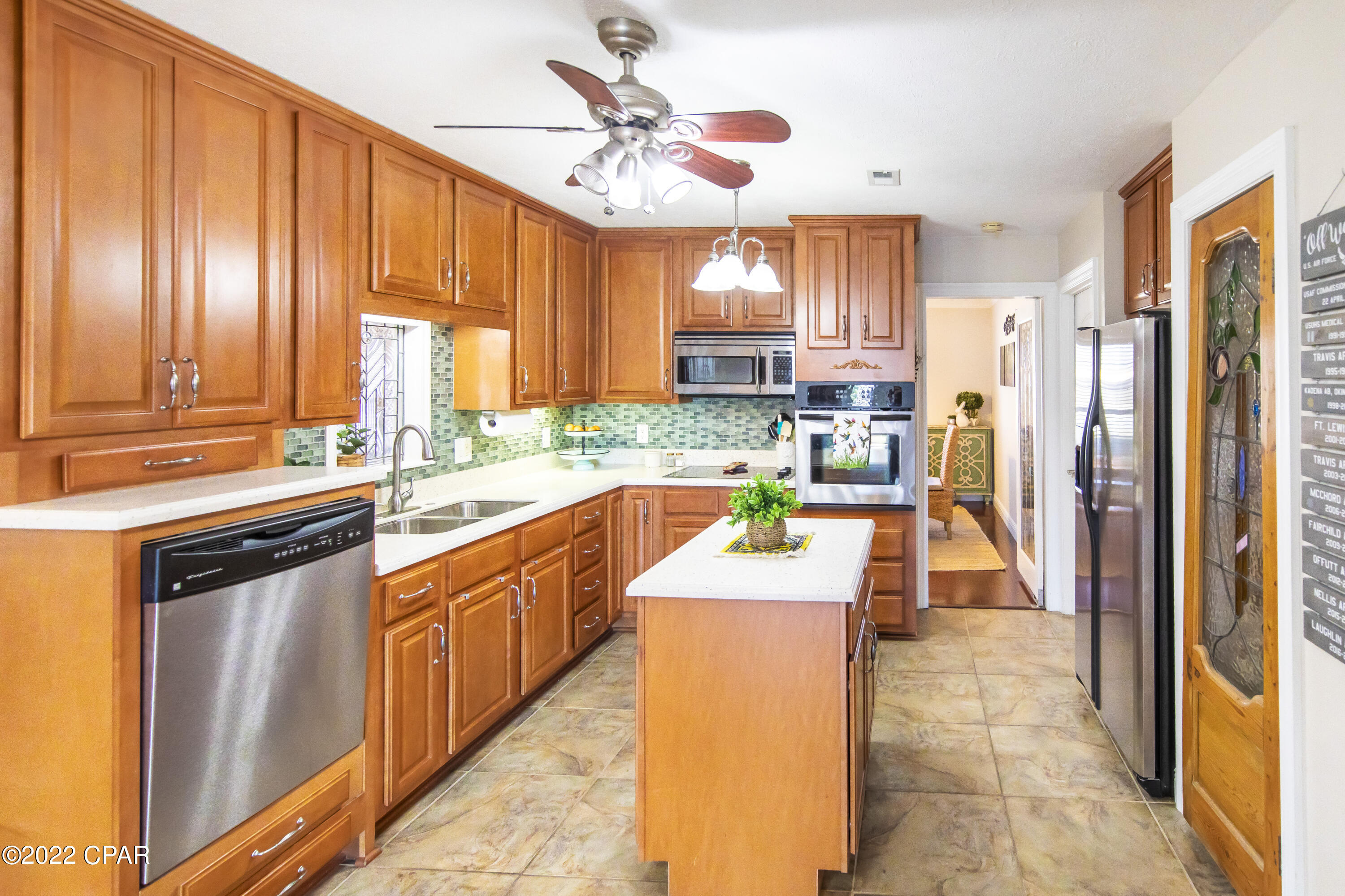 Baywood Shores Est Unit 4 - Residential