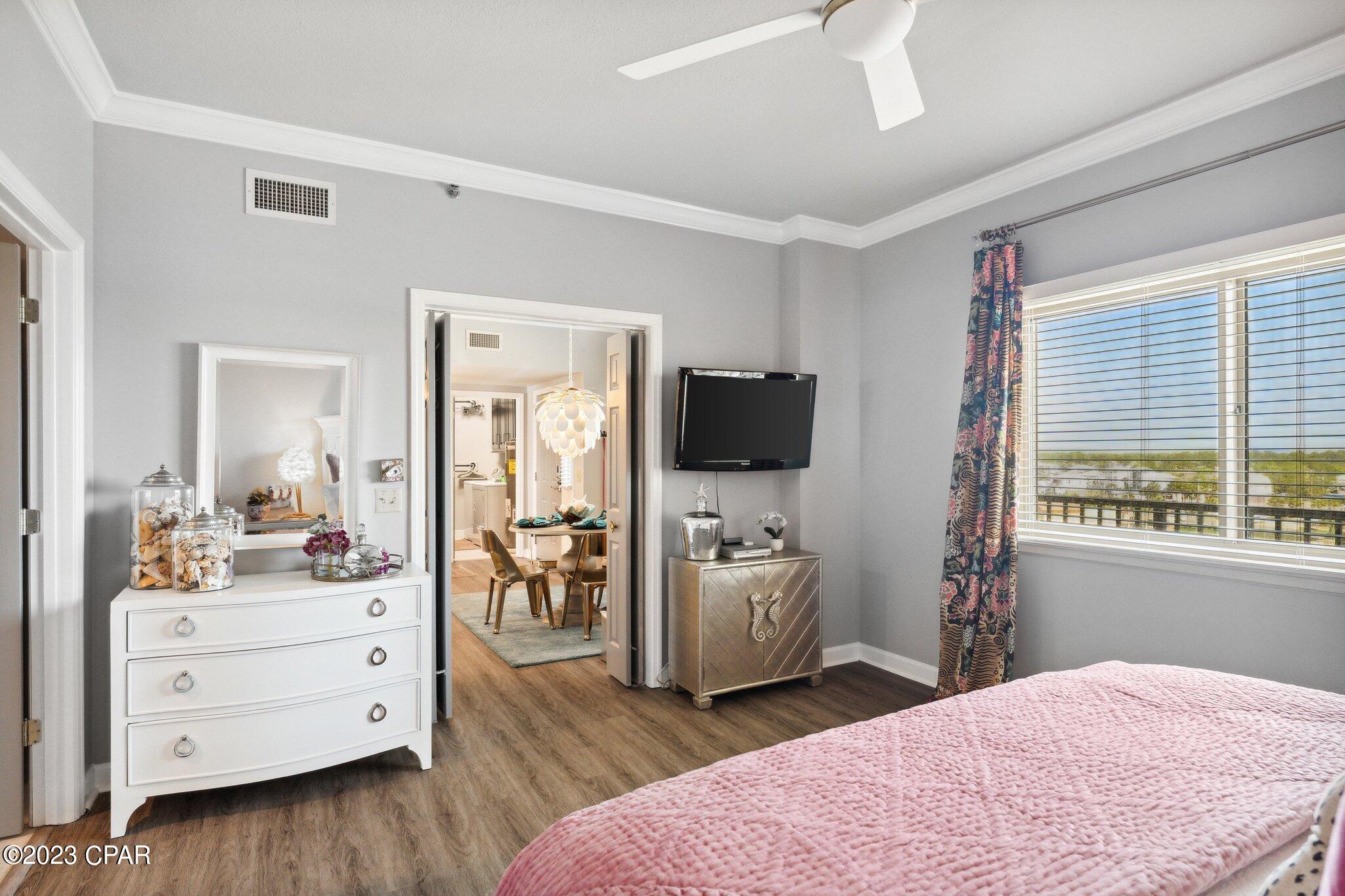 Summerwinds Condo - Residential