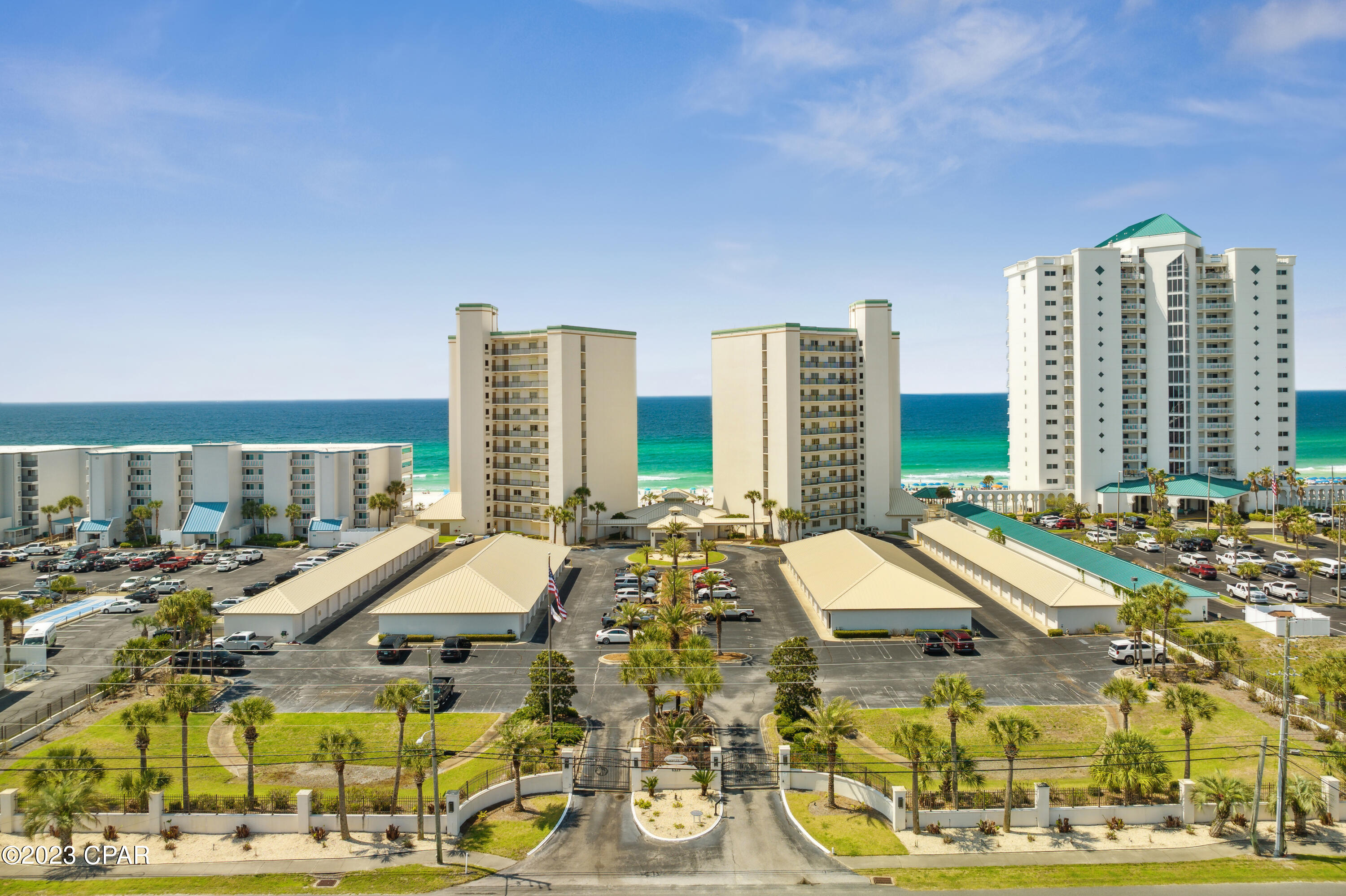 Summerwinds Condo - Residential