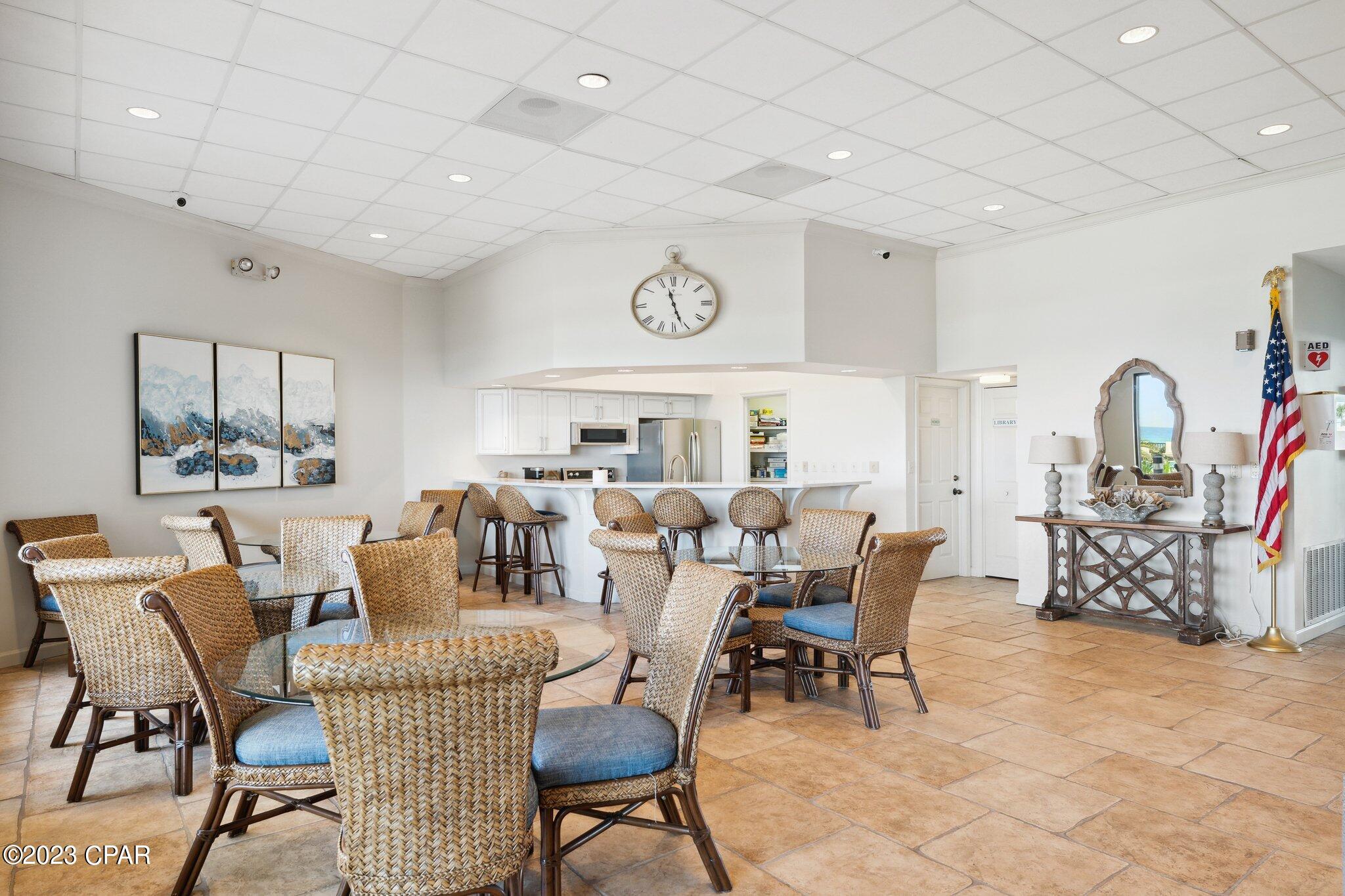 Summerwinds Condo - Residential