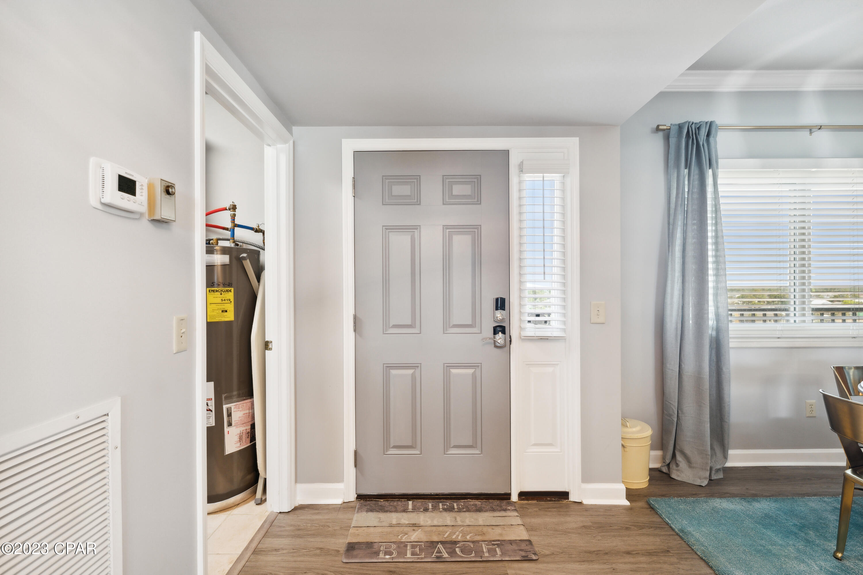 Summerwinds Condo - Residential