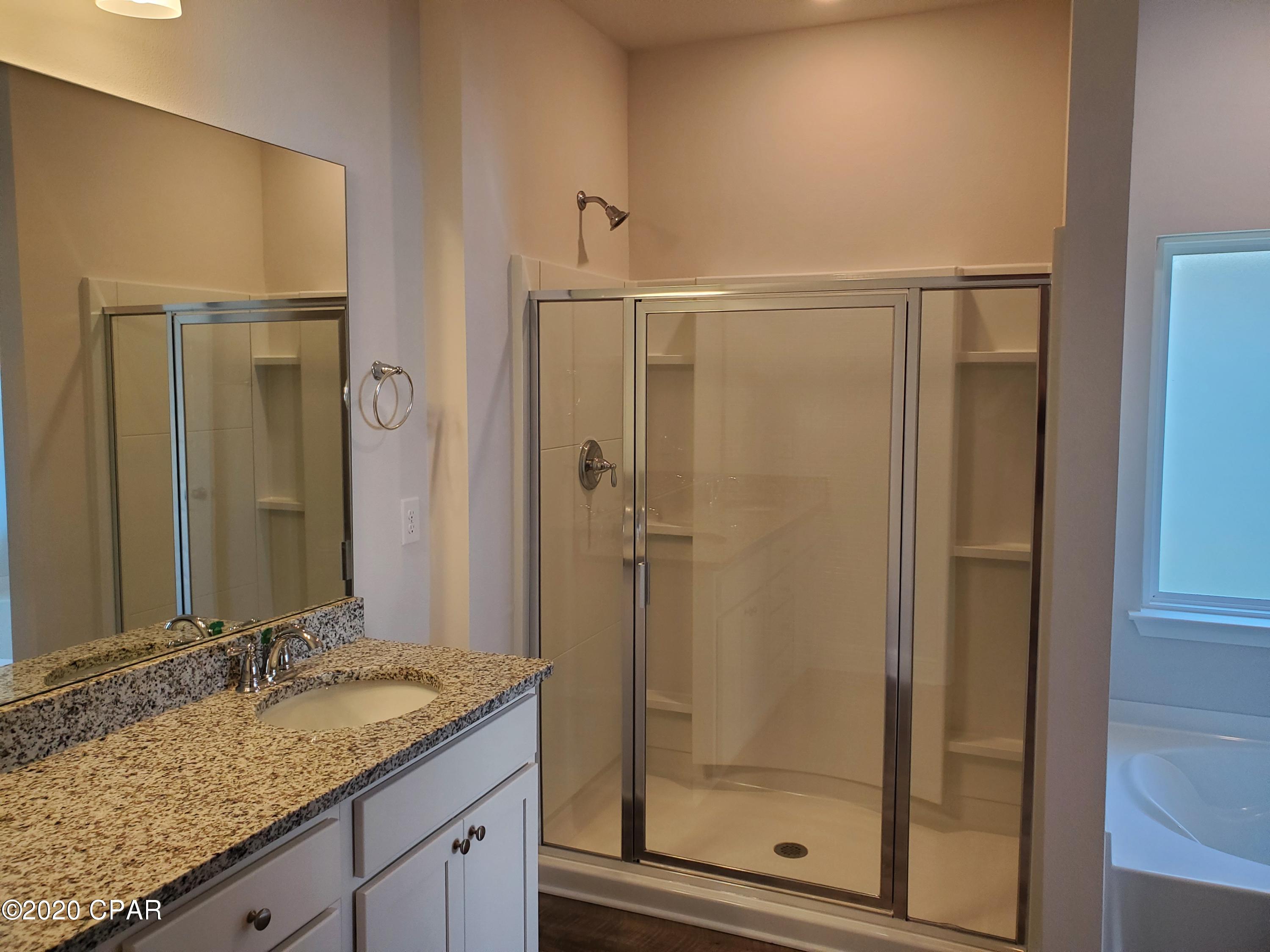 Emerald Cove Villas - Residential