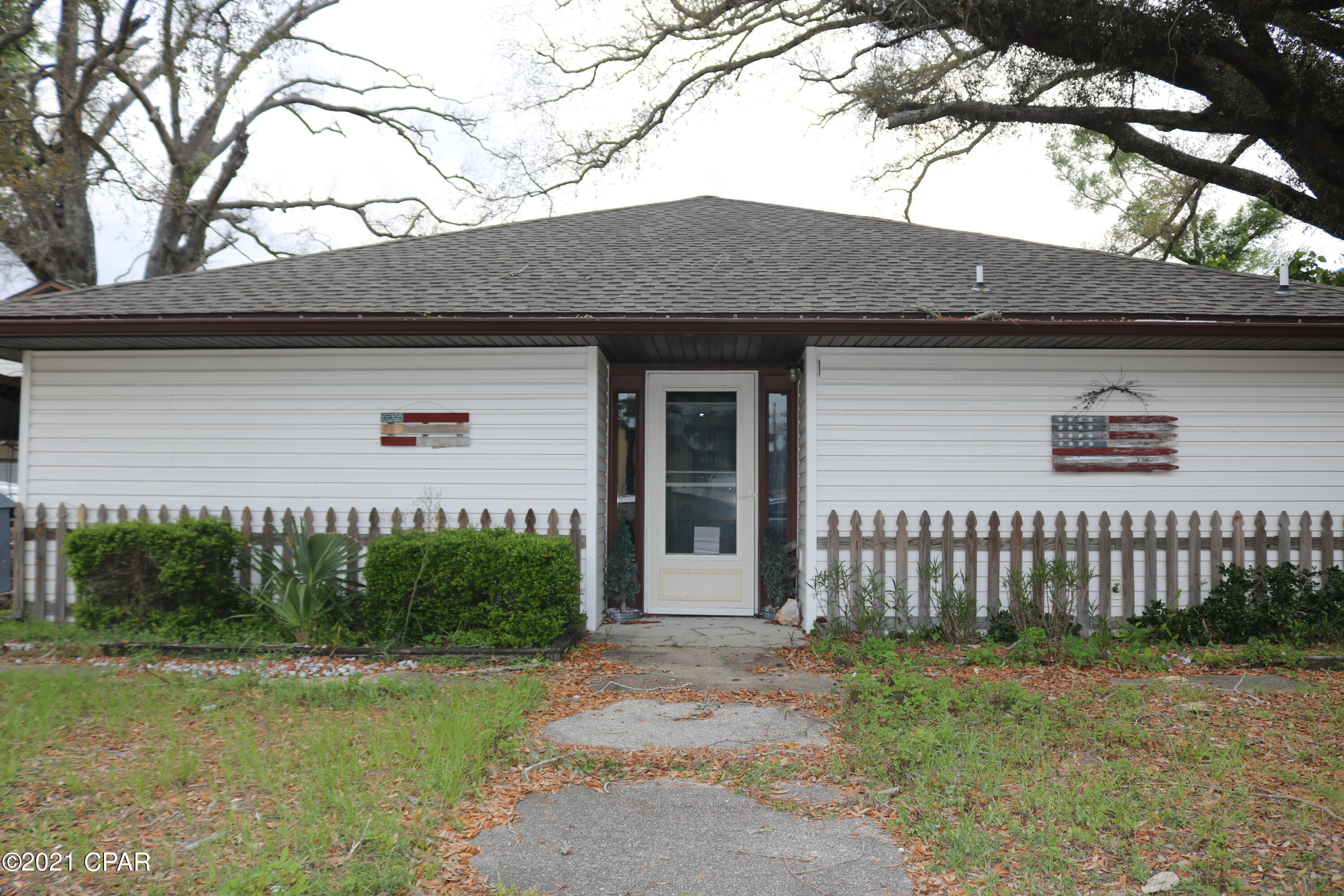 [No Recorded Subdiv] - Residential