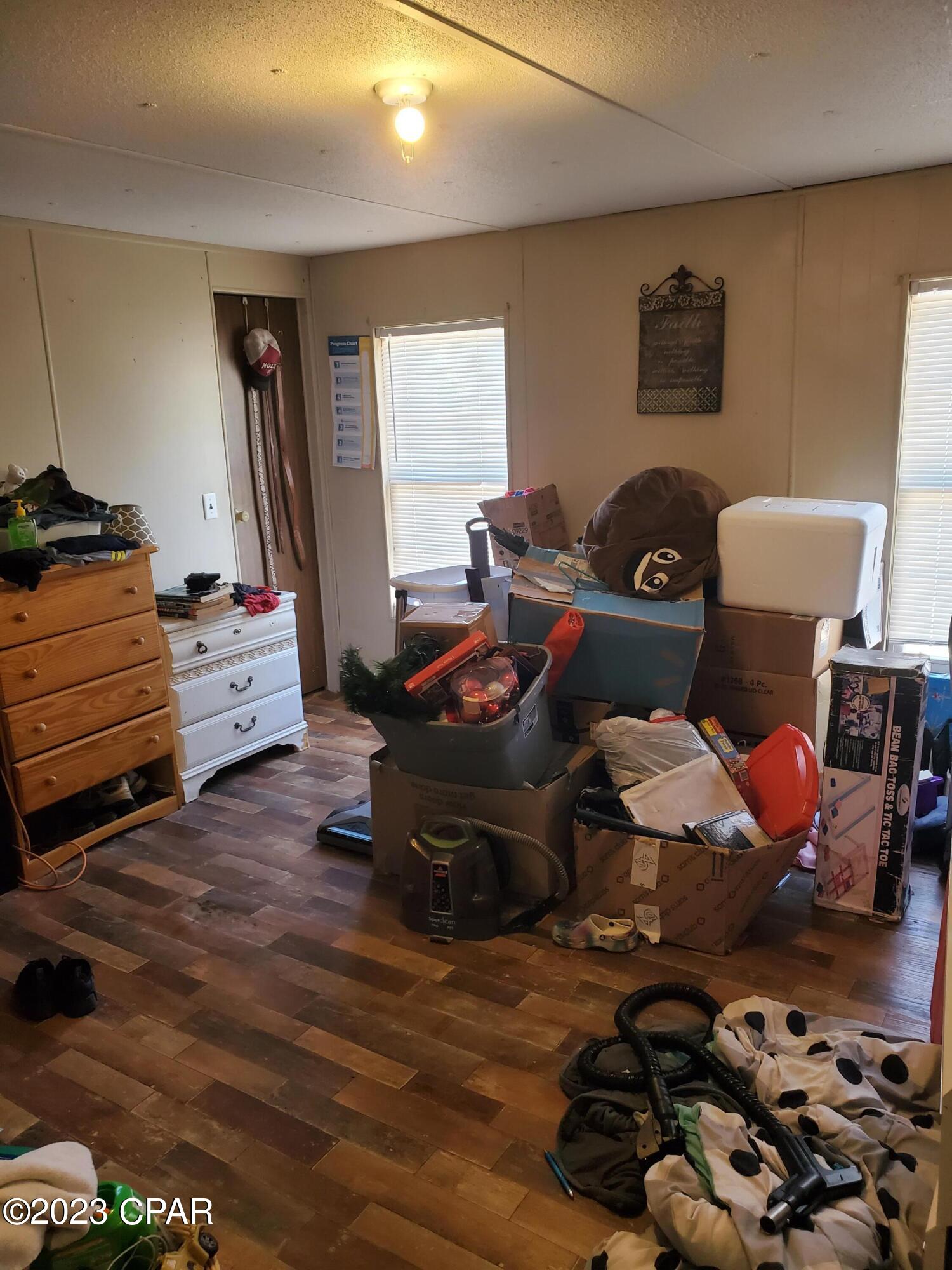 [No Recorded Subdiv] - Residential