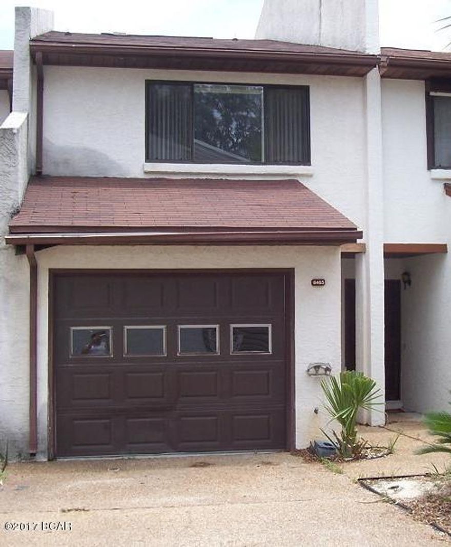 Waterfront 2 story townhouse with a beautiful balcony view. This town home features a 1 car garage, updated kitchen and bathrooms, w/d hookups, and spacious closets. Garbage is included with rent. Room sizes are approximate.