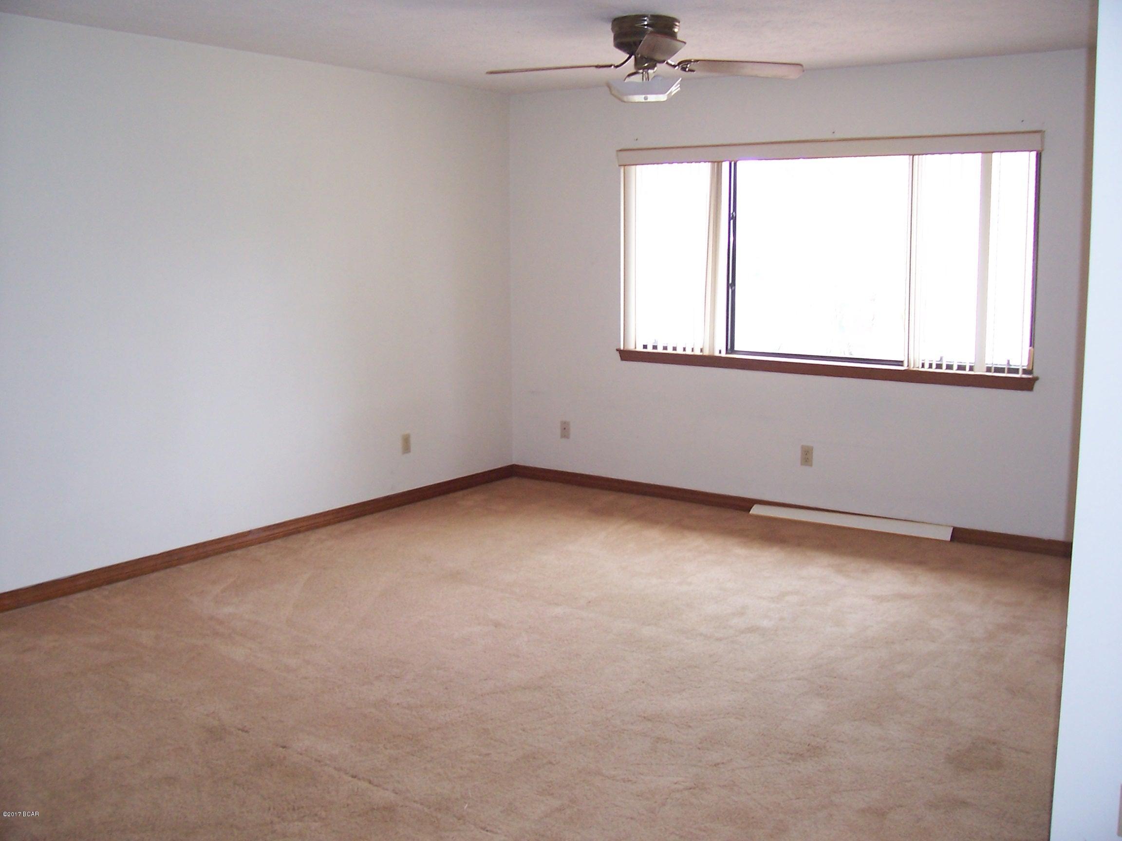 [No Recorded Subdiv] - Residential Lease