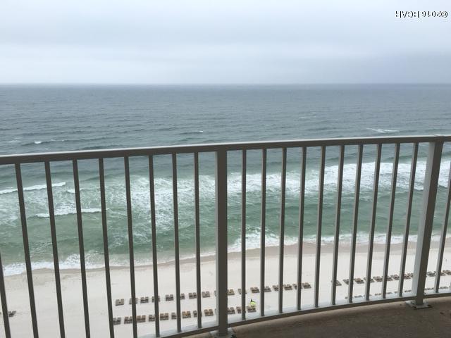 Twin Palms Resort - Residential