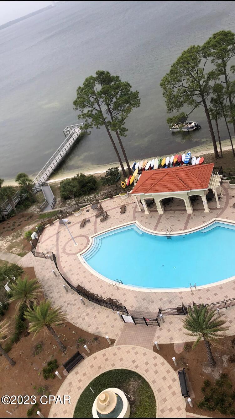 Magnolia Bay Club - Residential