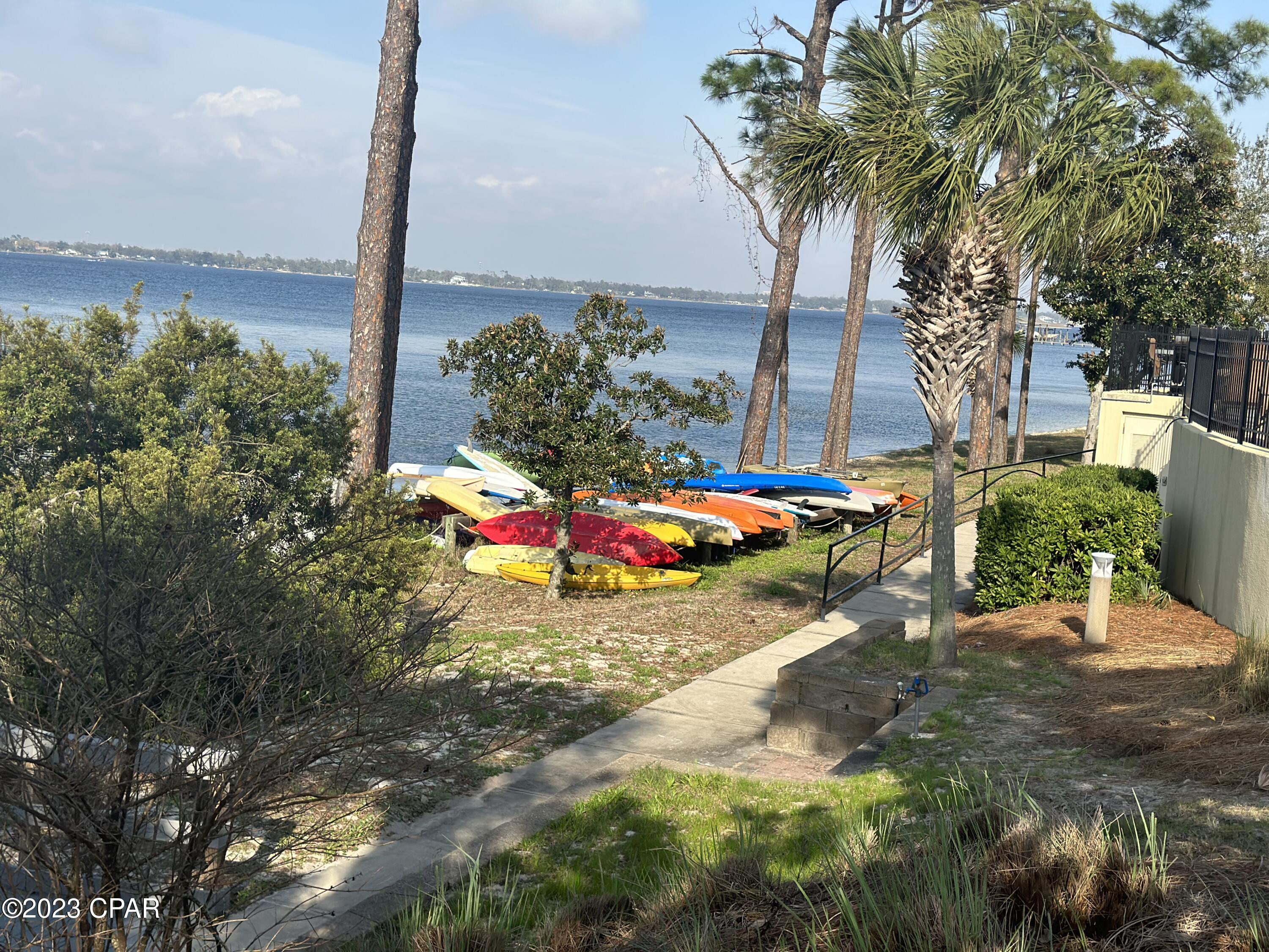 Magnolia Bay Club - Residential