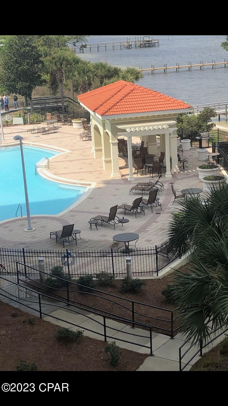 Magnolia Bay Club - Residential