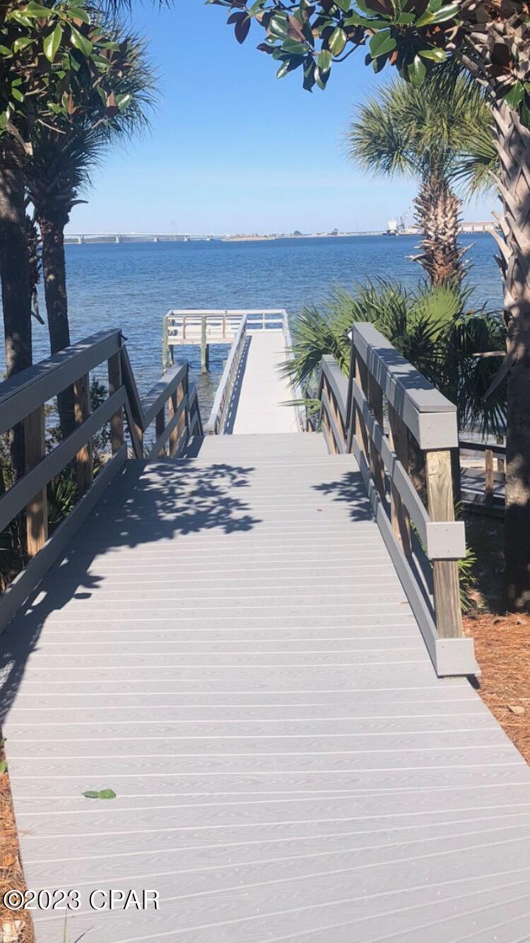 Magnolia Bay Club - Residential