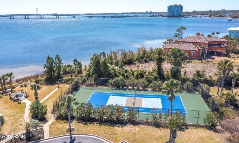 Hibiscus By The Bay - Residential