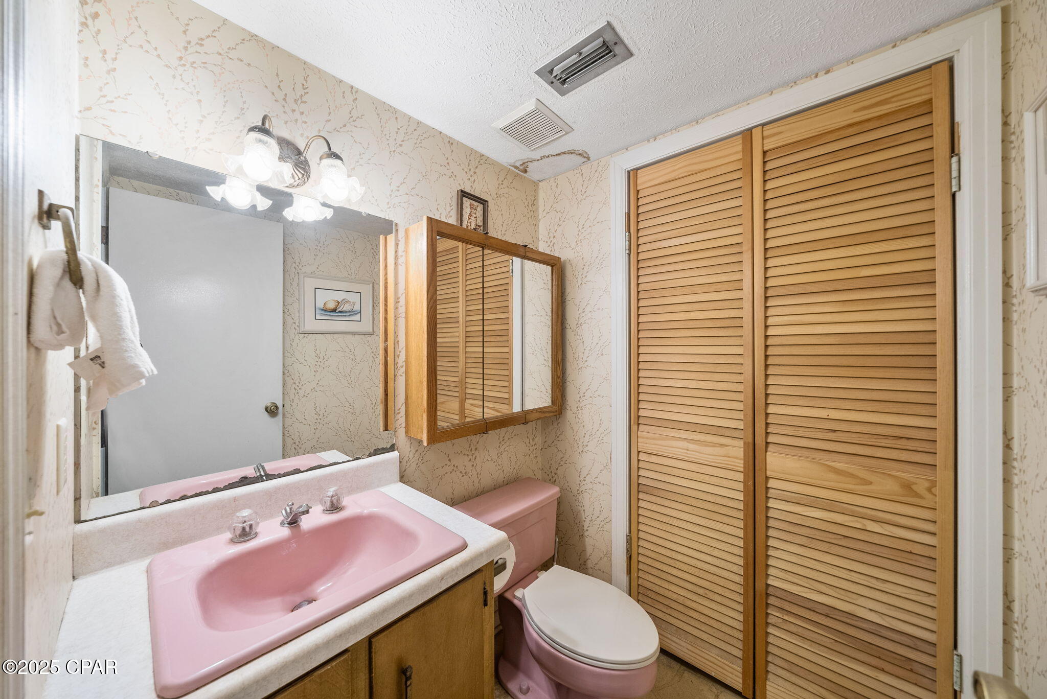 Thomas Drive Park U-3 - Residential