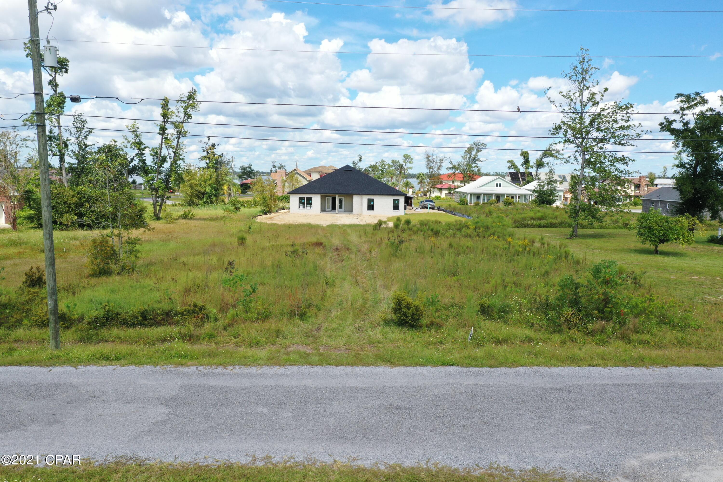 College Point 1st Add - Land