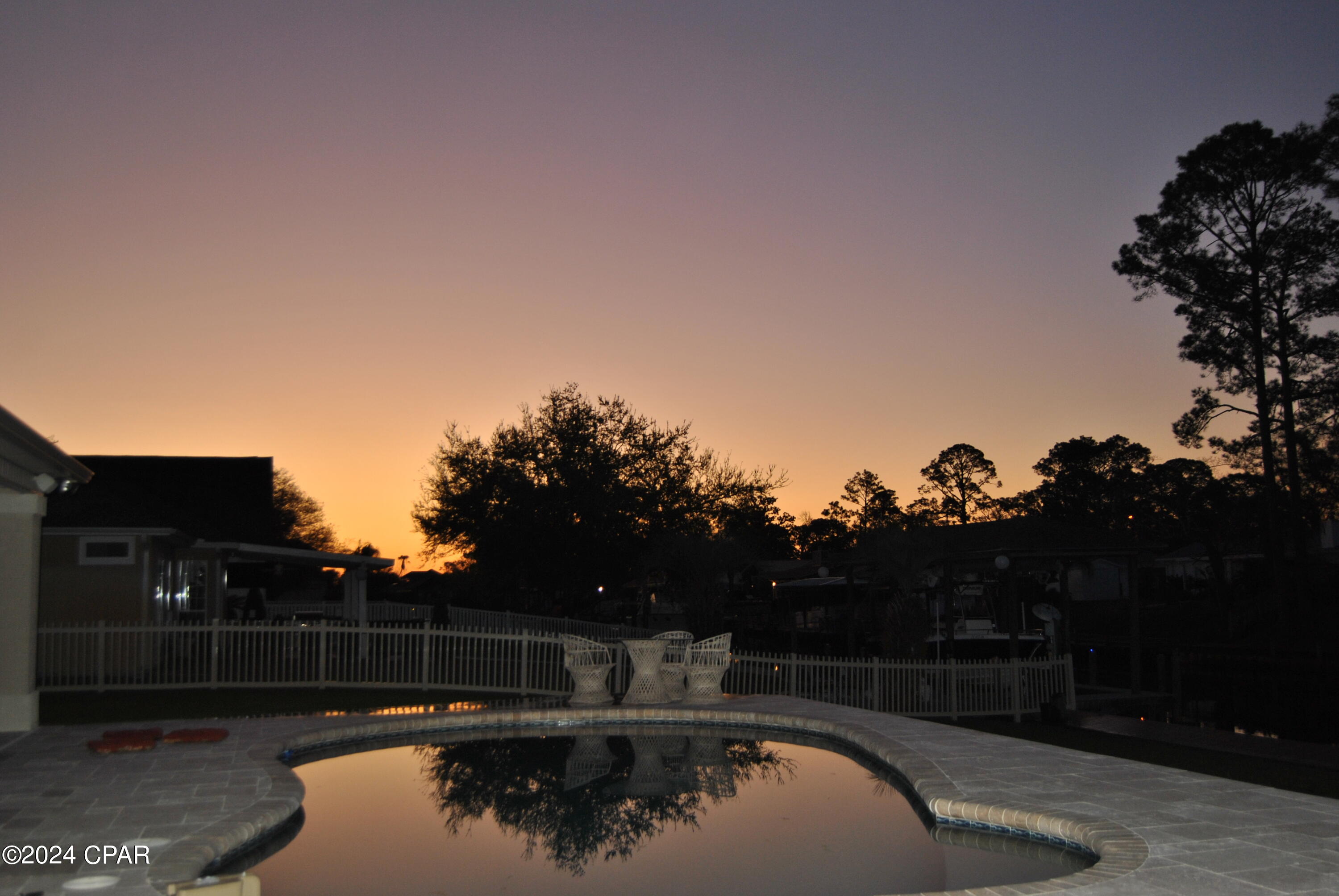 Dolphin Bay - Residential