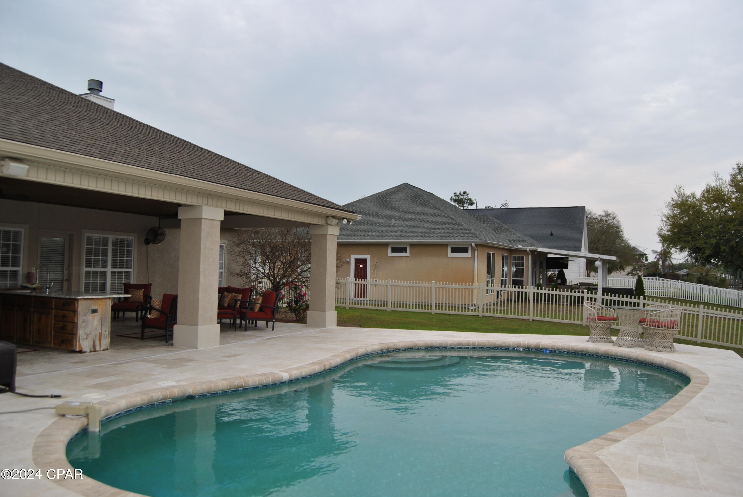 Dolphin Bay - Residential