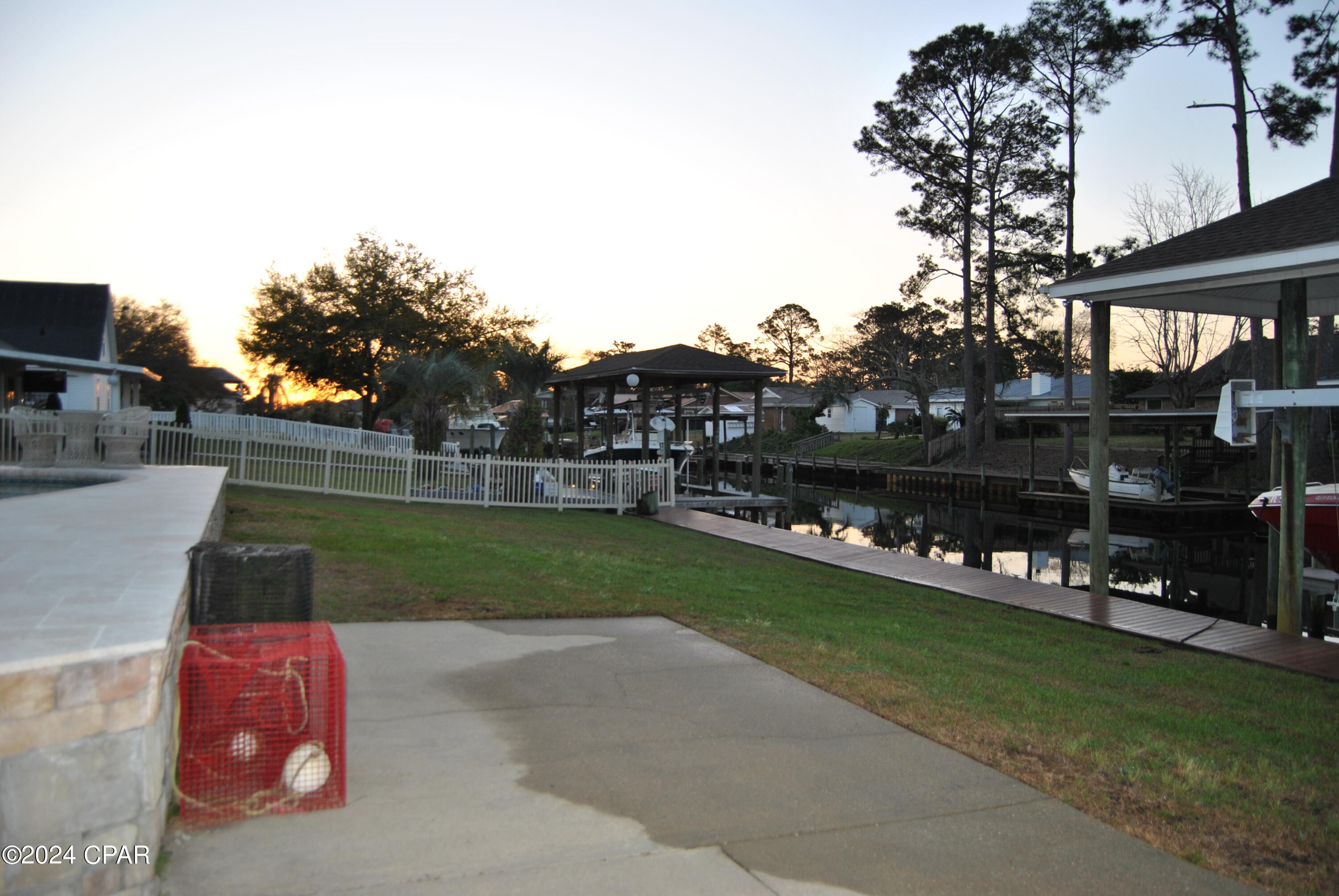 Dolphin Bay - Residential