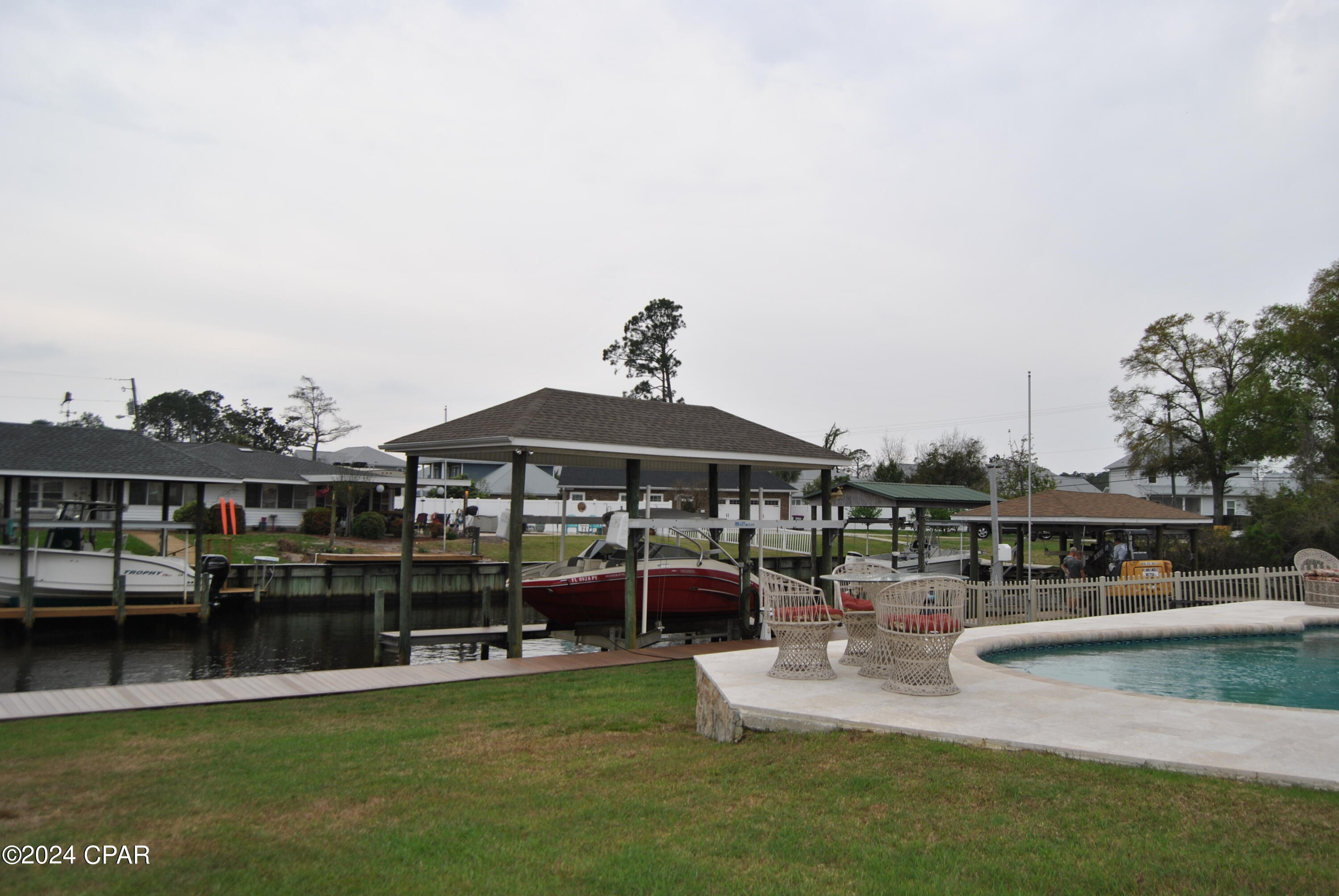 Dolphin Bay - Residential