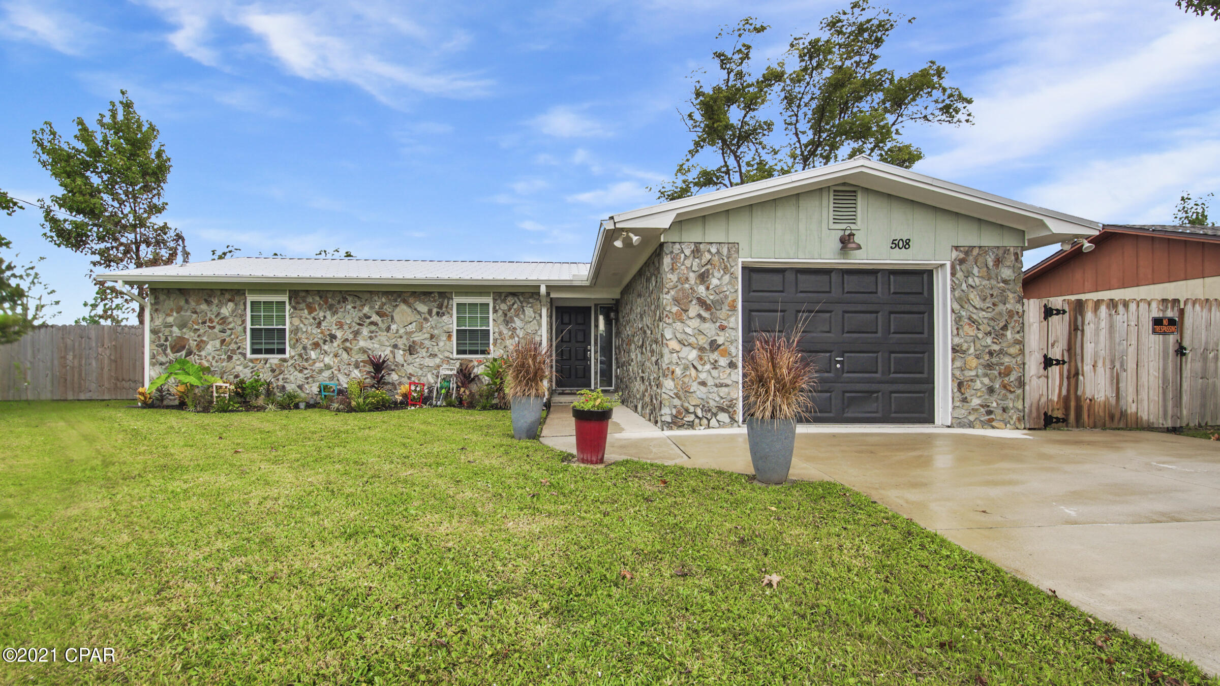 Pine Forest Est Ph 1 - Residential